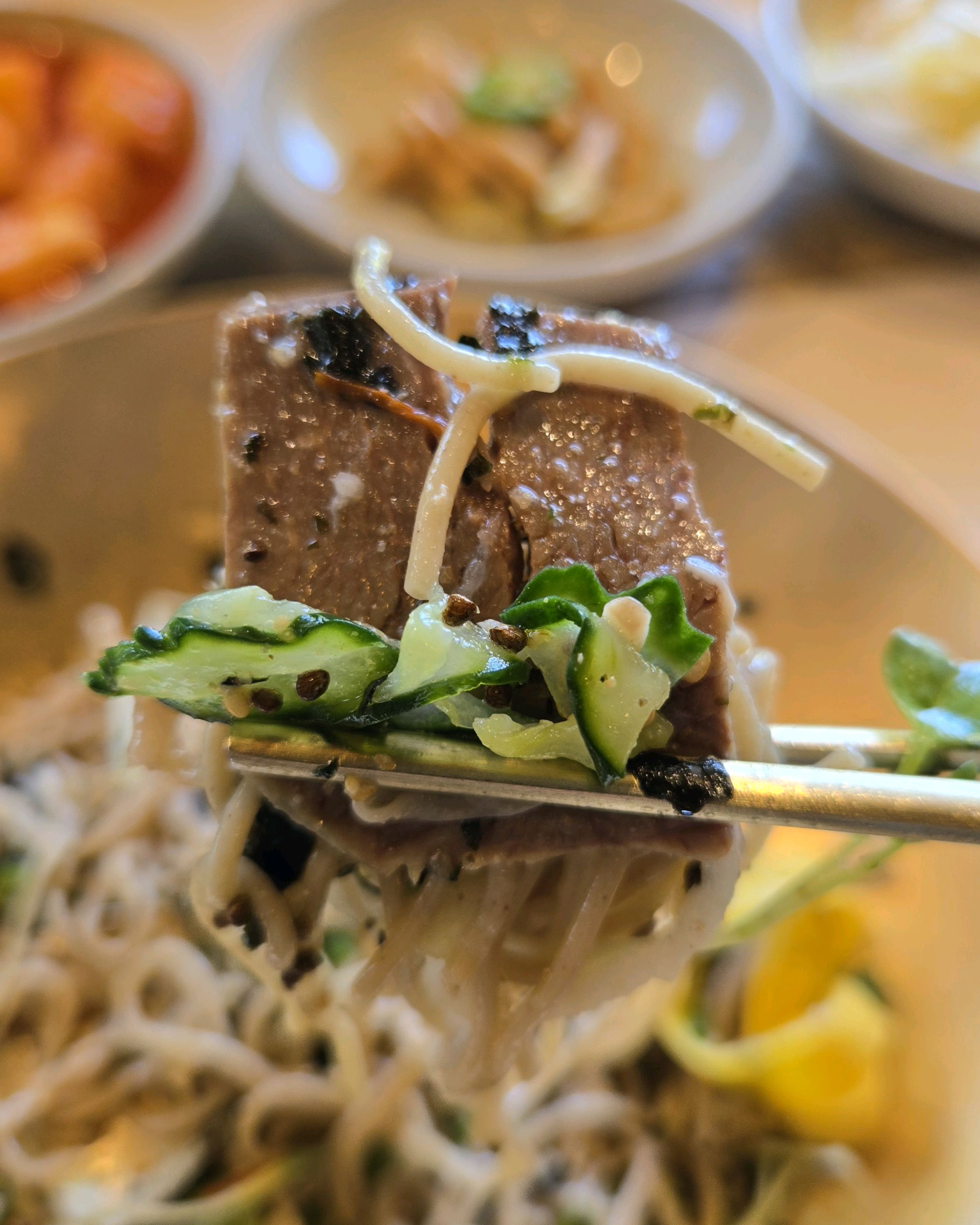 이름도 독특했던 비비작작면 - 제주 맛집 한라산아래첫마을 제주민속촌점
