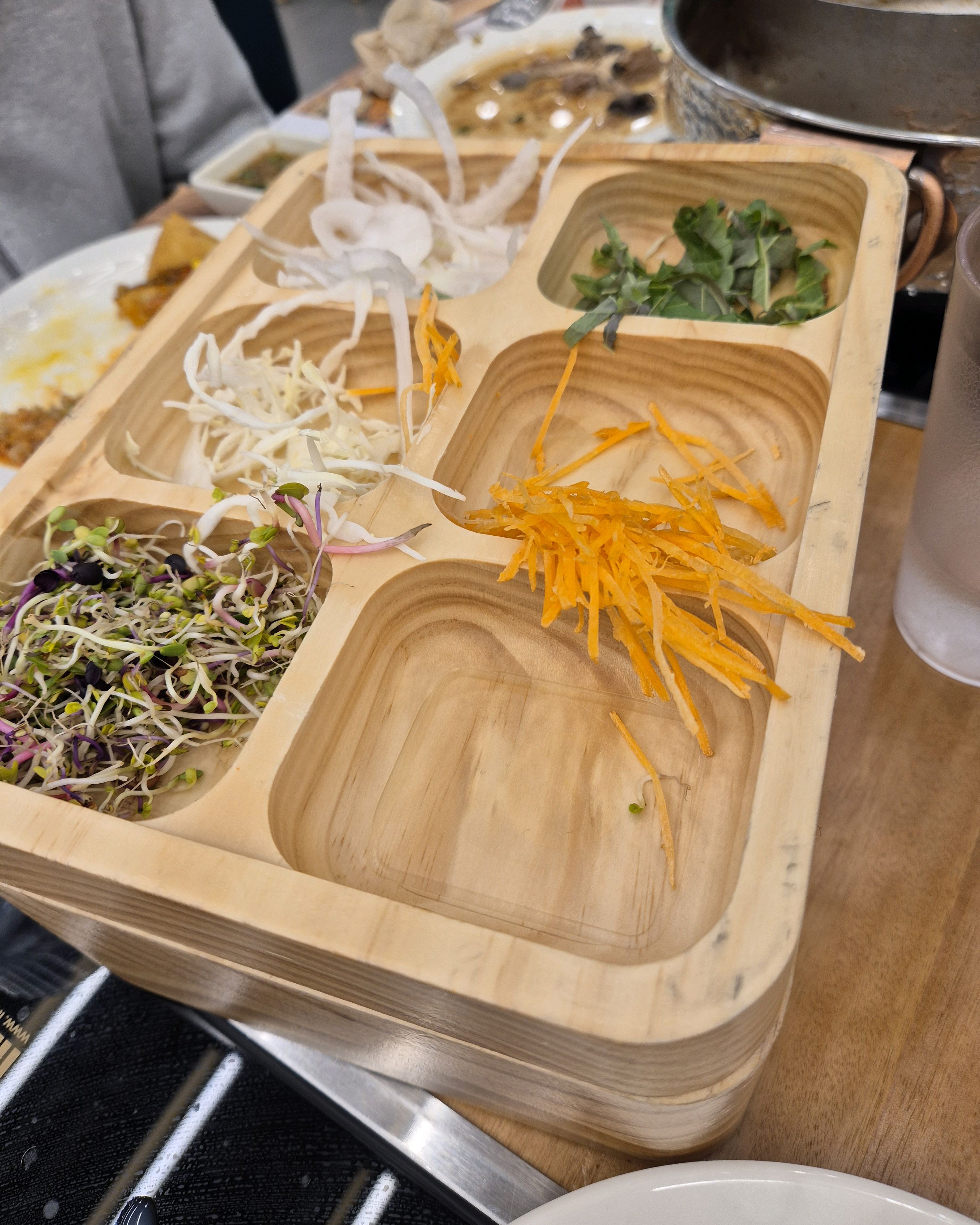 먹느라 사진을 못찍었어요ㅜㅡㅜ 너무 맛있게 잘 먹었어요 - 인천 맛집 샤브올데이 영종운서운남점