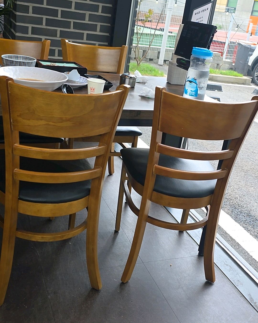 맛이 고급스럽고 은근 주변 경치도 좋아 힐링되는곳이에요~~~ - 오산 맛집 삼동소바 오산점