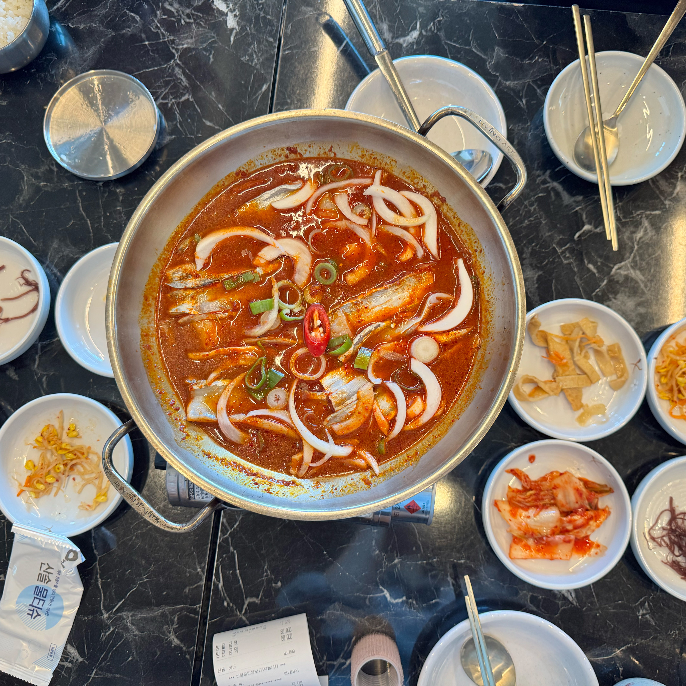 갈치조림 전에 나오는 전복죽도 맛있고 정갈하고 뷰가 좋아여 !! - 제주 맛집 계절식탁 함덕점