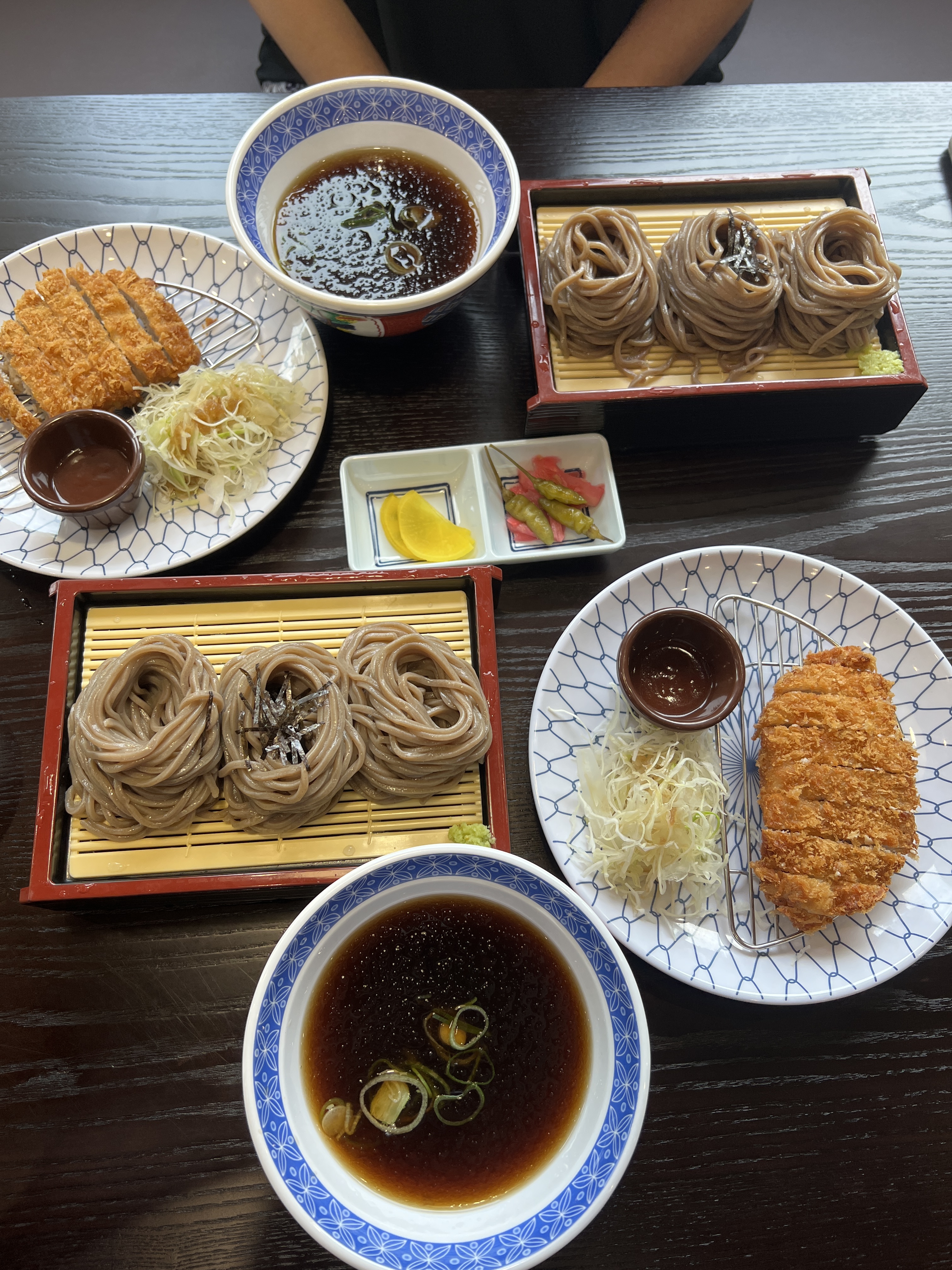 매장 넓고 좋습니다. 주차장 넓어서 좋아요. 소바 매우 맛있게 먹고 갑니다! ^^ #소바맛