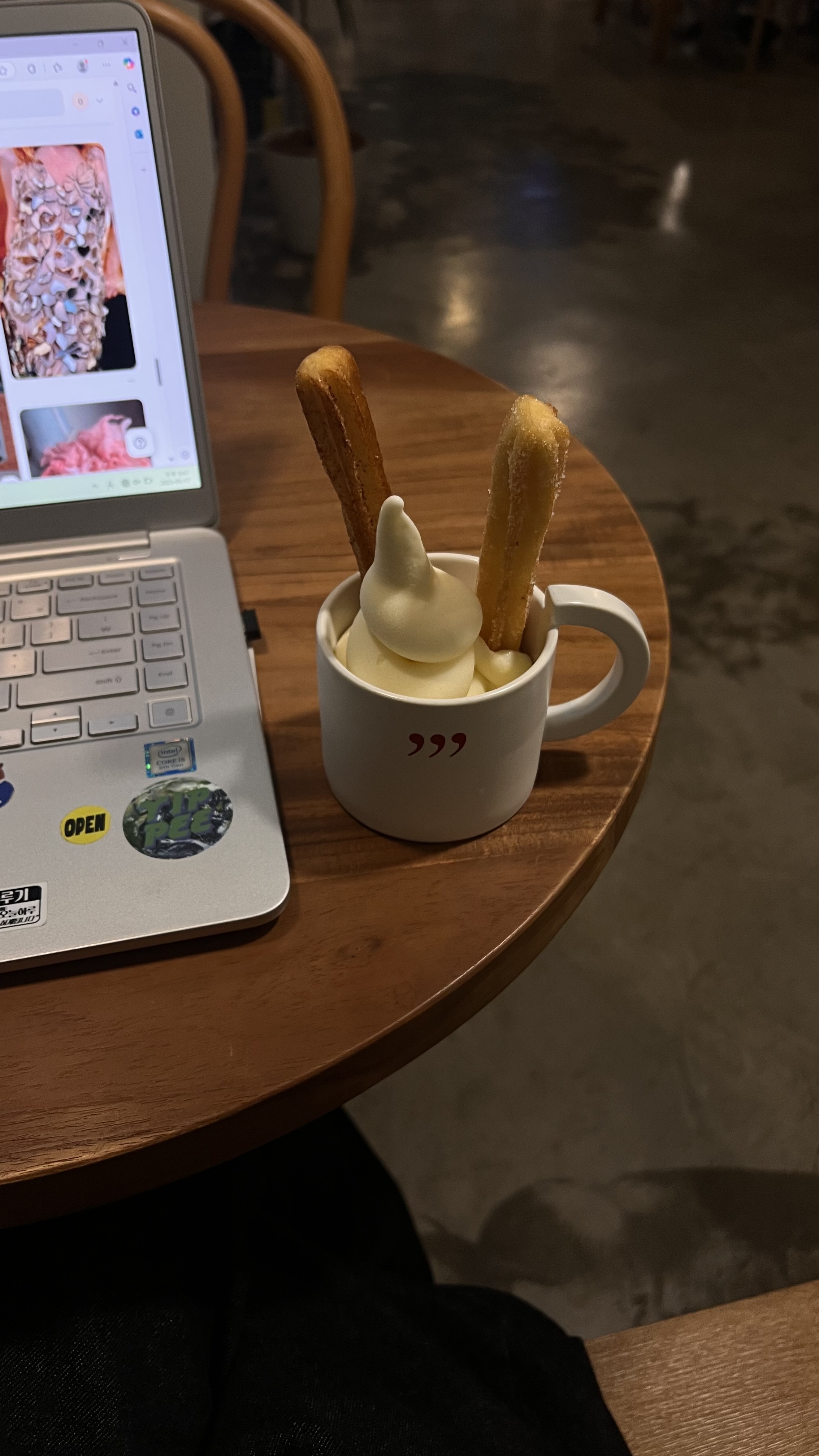 맛있게 먹어요 - 대전 맛집 미들슬로우 커피하우스 궁동점