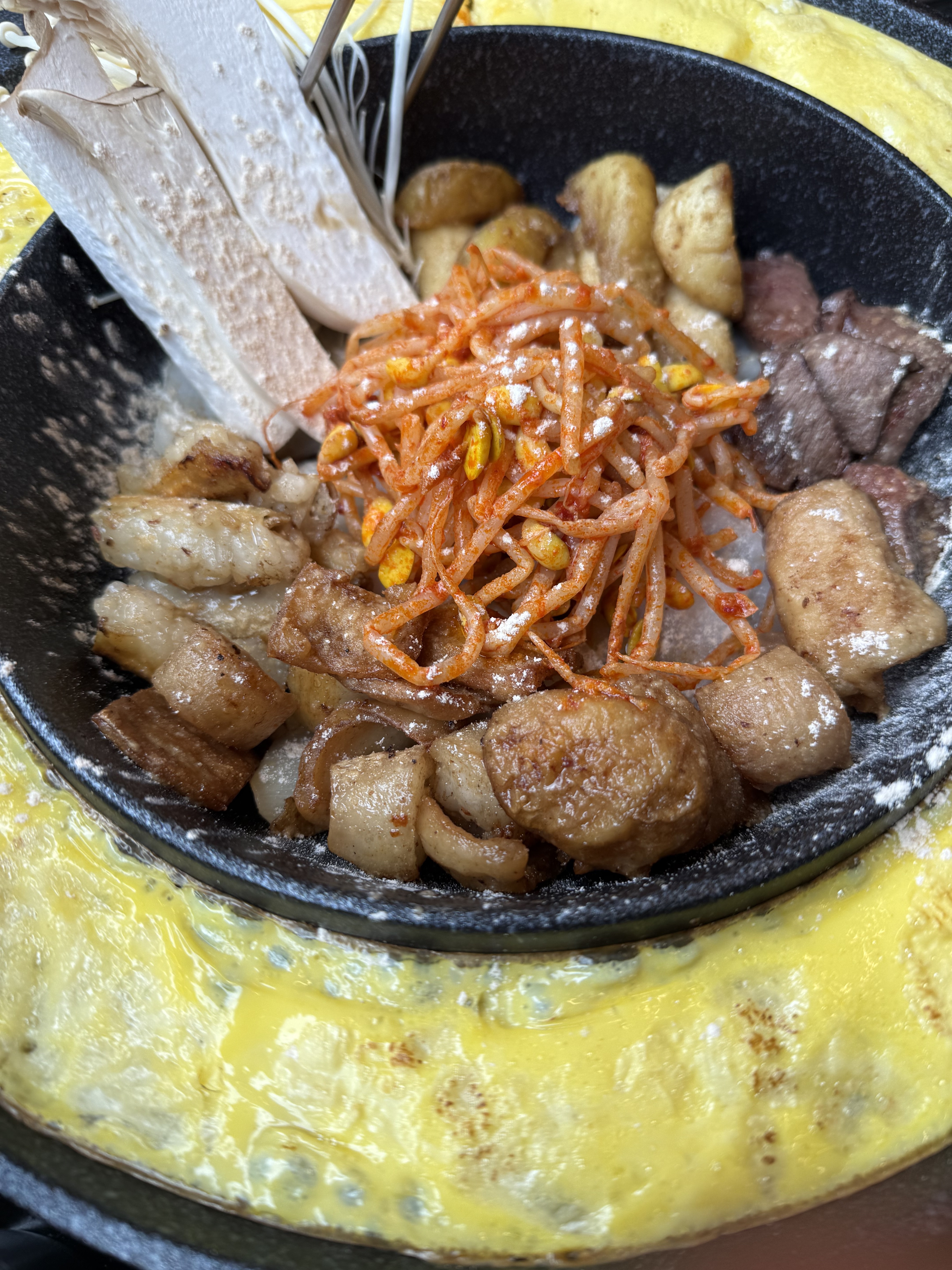 사장님 알바생분들 진짜진짜 친절하셔요 ! 3시에 방문했는데 낮술하시는 팀 분들이 좀 술에