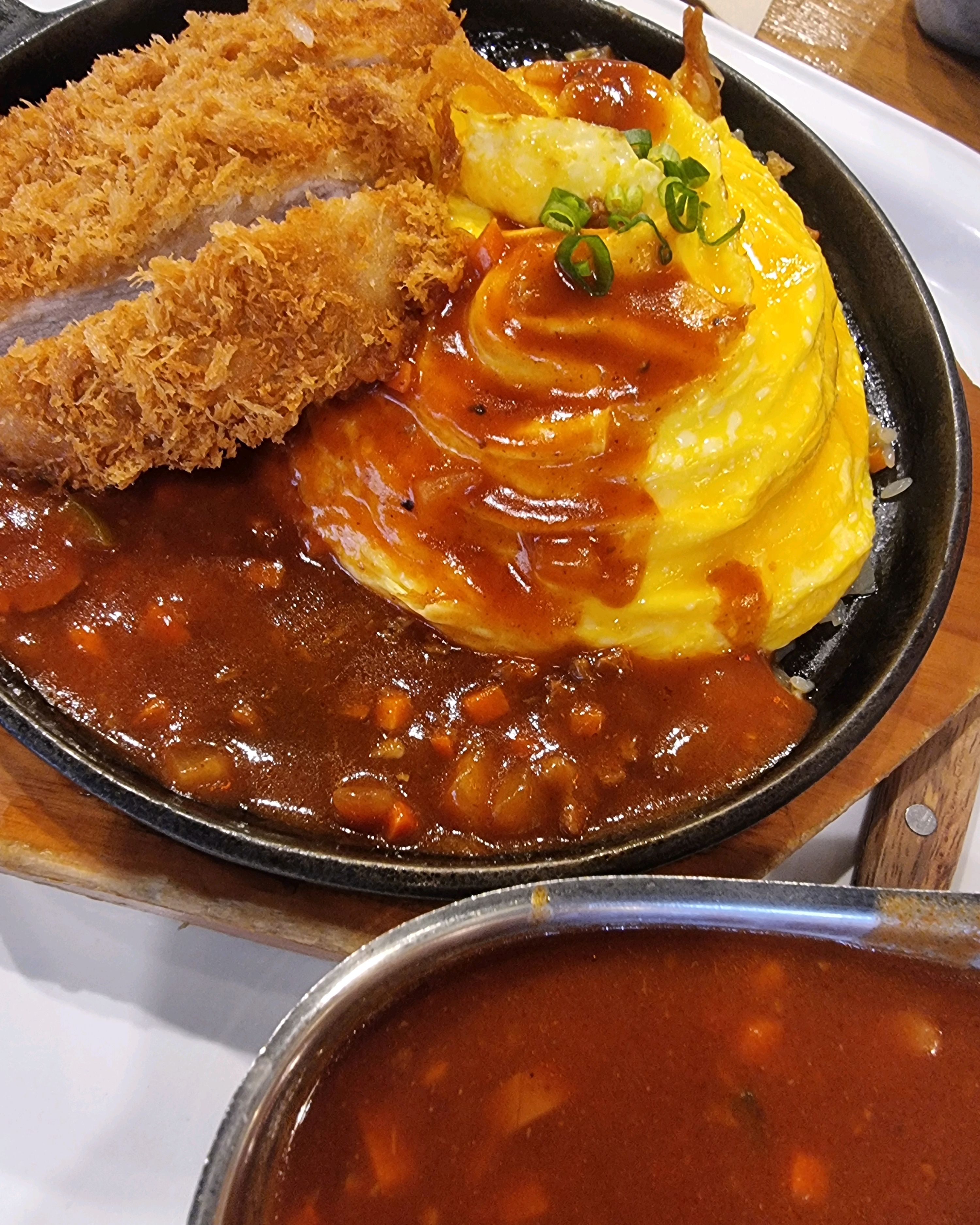 성심당 빵 줄이 길어 빵사긴 힘들지만 식사하러 자주 들리는 곳이에요. - 대전 맛집 성심당 테라스키친