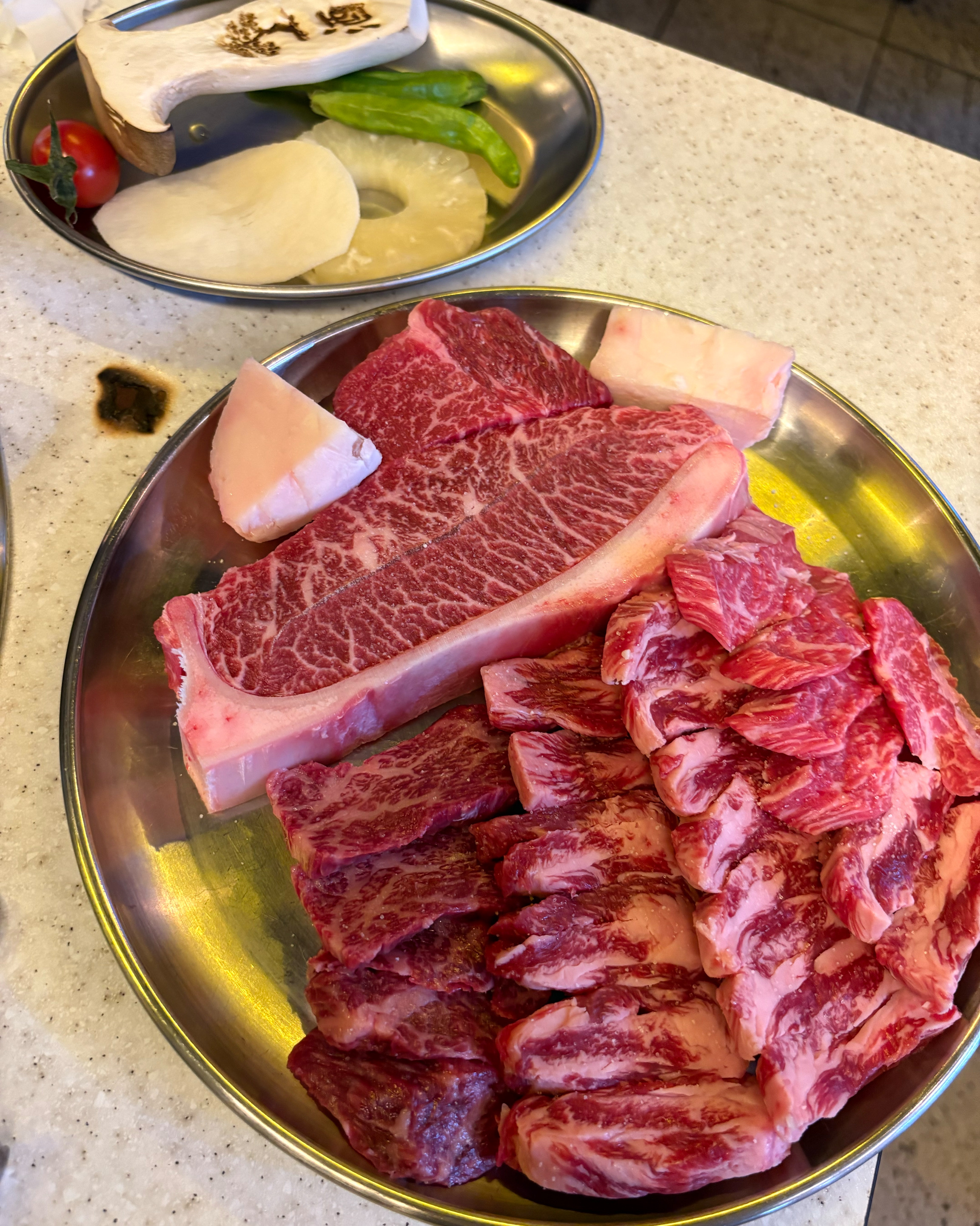 맛있다고 해서 방문했는데 직원분들도 다 친절하시고 - 대전 맛집 백송한우 대전 유성