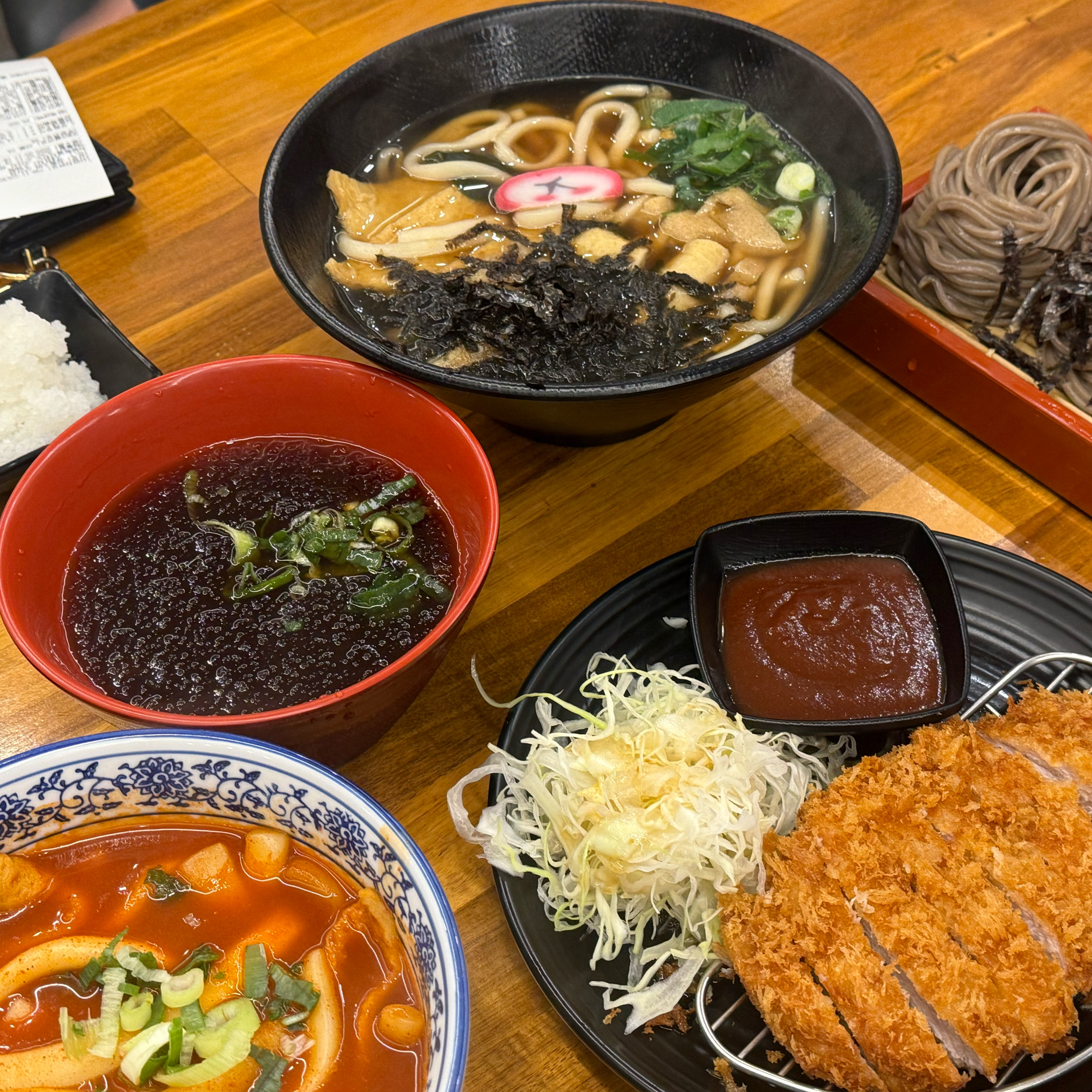 너무 맛있어요!사장님이랑 직원분들 너무 친절하시고 주차장도 넓어 좋아요:)! 그리고 매장도