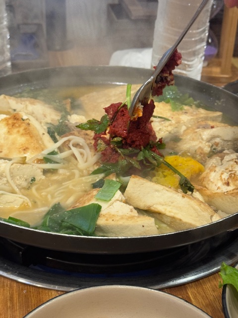 짝꿍이 너어무 와보고 싶어했는데 드디어 방문했답니다! - 대전 맛집 매봉식당 계족산본점