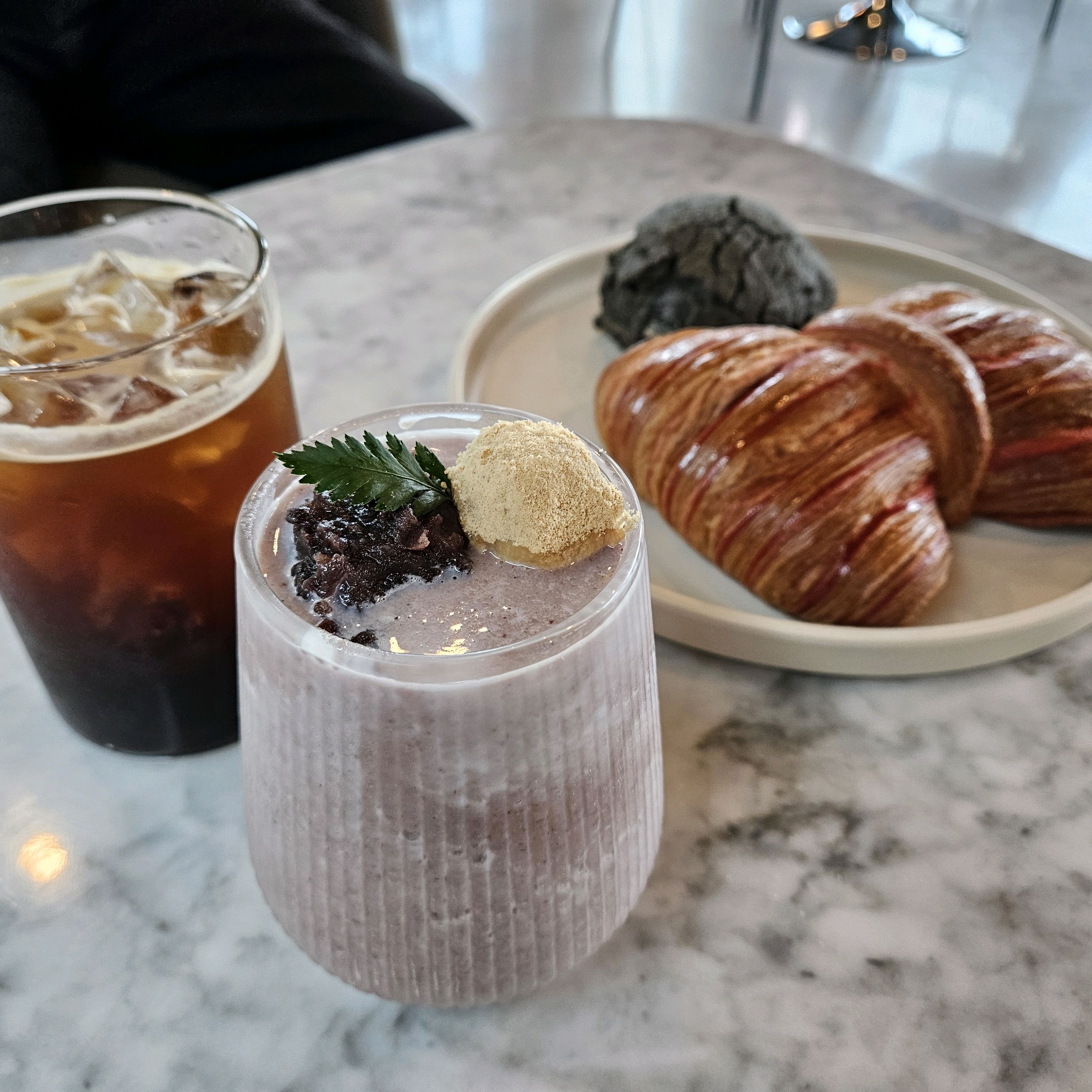 음료도 빵도 너무너무 이쁘고 맛나요~ - 대전 맛집 더노은로