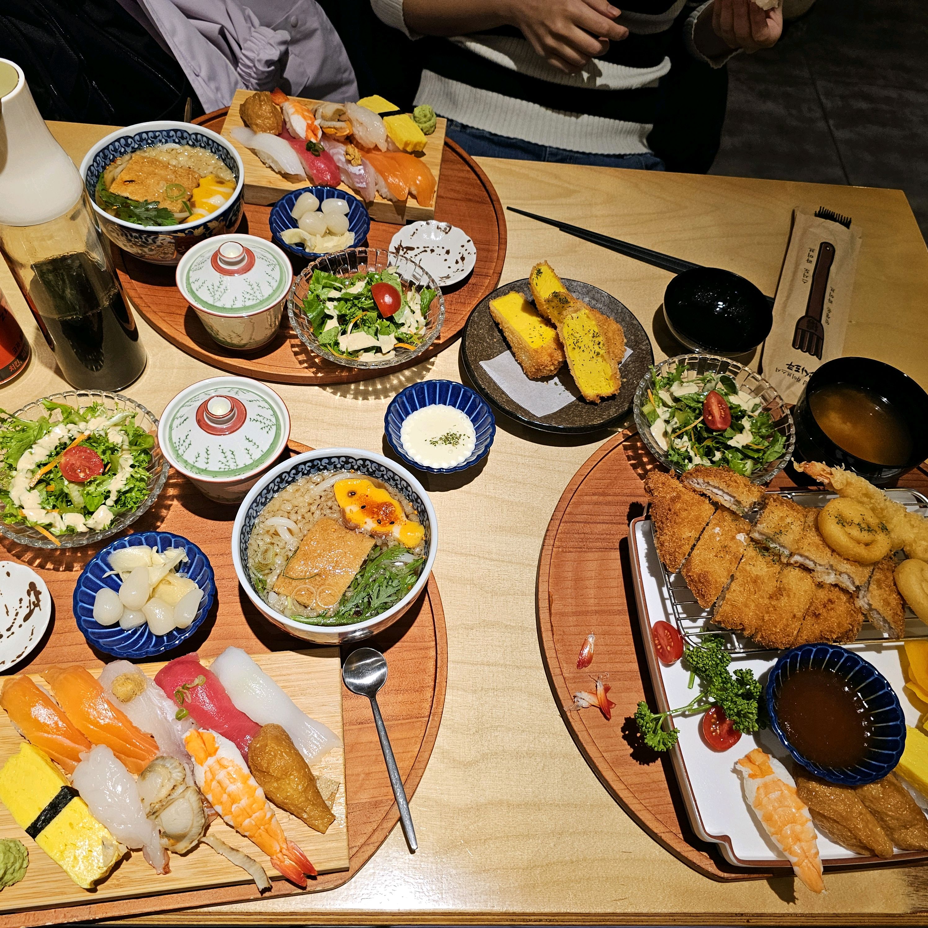 스시도쿠가 송도에도 생겼다고 들었는데 이제야 와보네요 지인들한테 들은대로 맛있고 아이랑 방