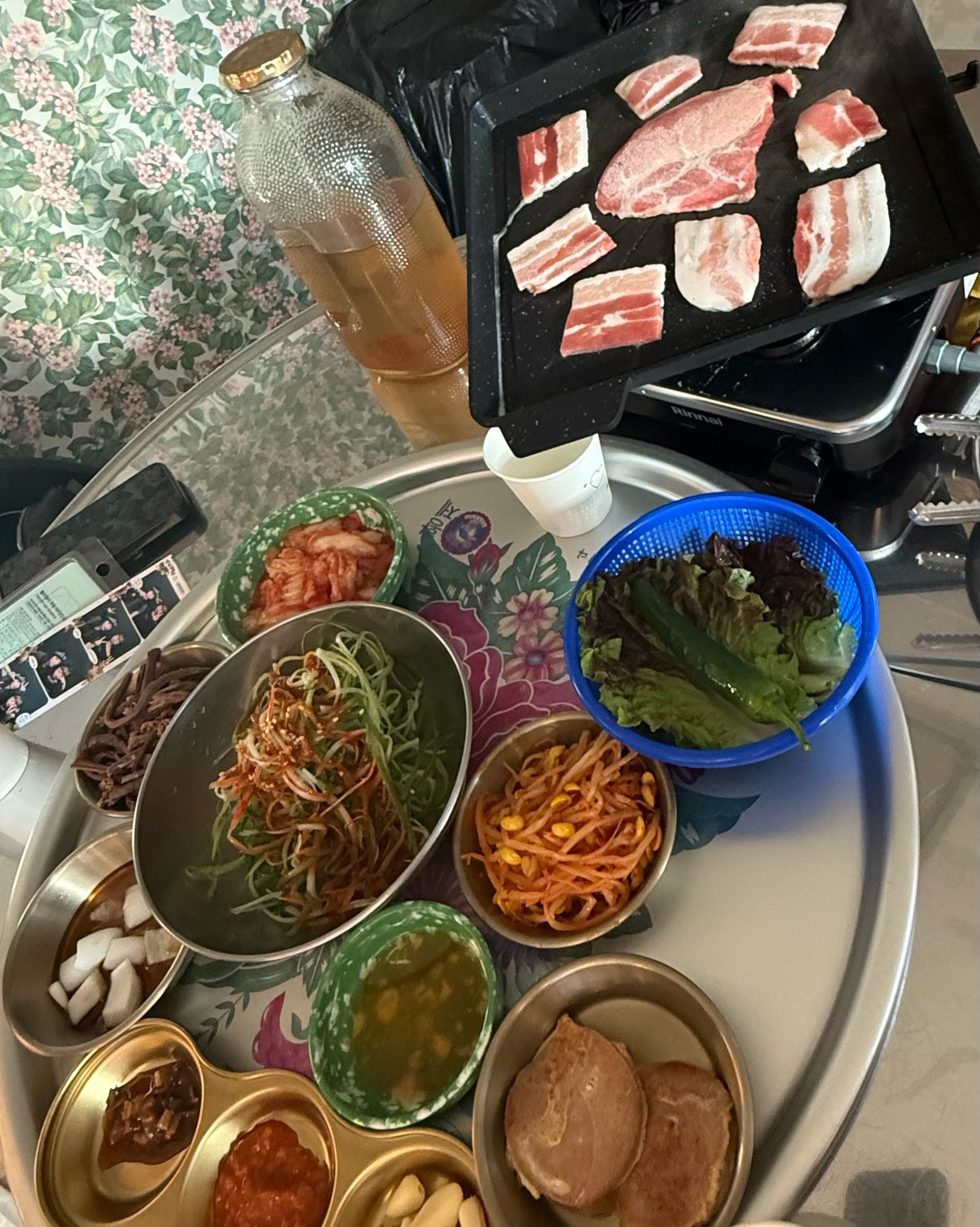 고기랑 반찬도 너무 맛있고 후추 있는게 진짜 센스있다고 생각합니다ㅎㅎ 인테리어가 꽤 분위기