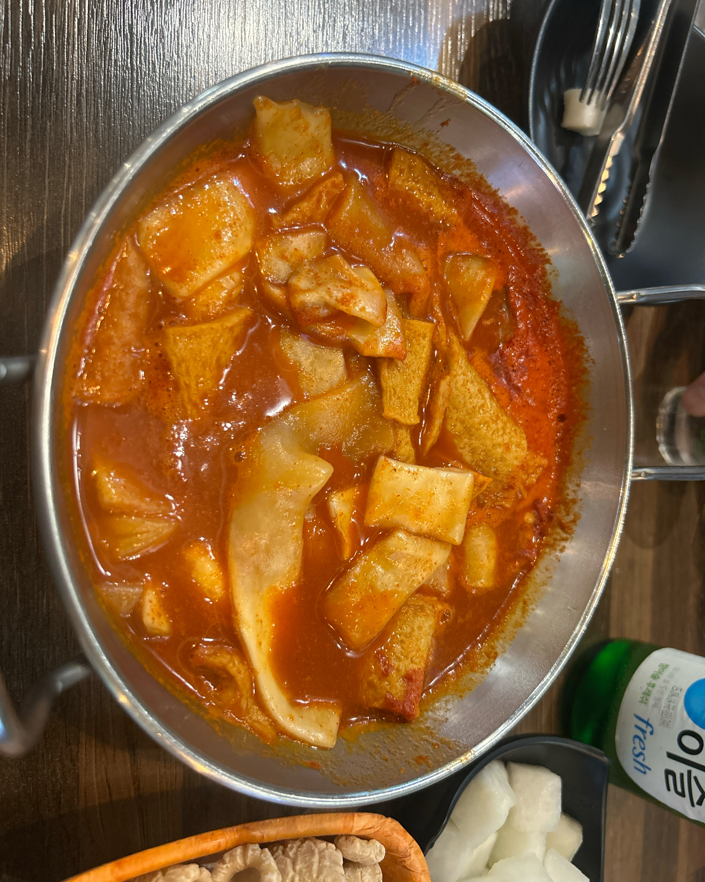 소문듣고 왔는디 너무 맛있어요 떡볶이도 닭도 너무 맛있어요 자주 올거 같아요 - 인천 맛집 가마꿉 당하 본점