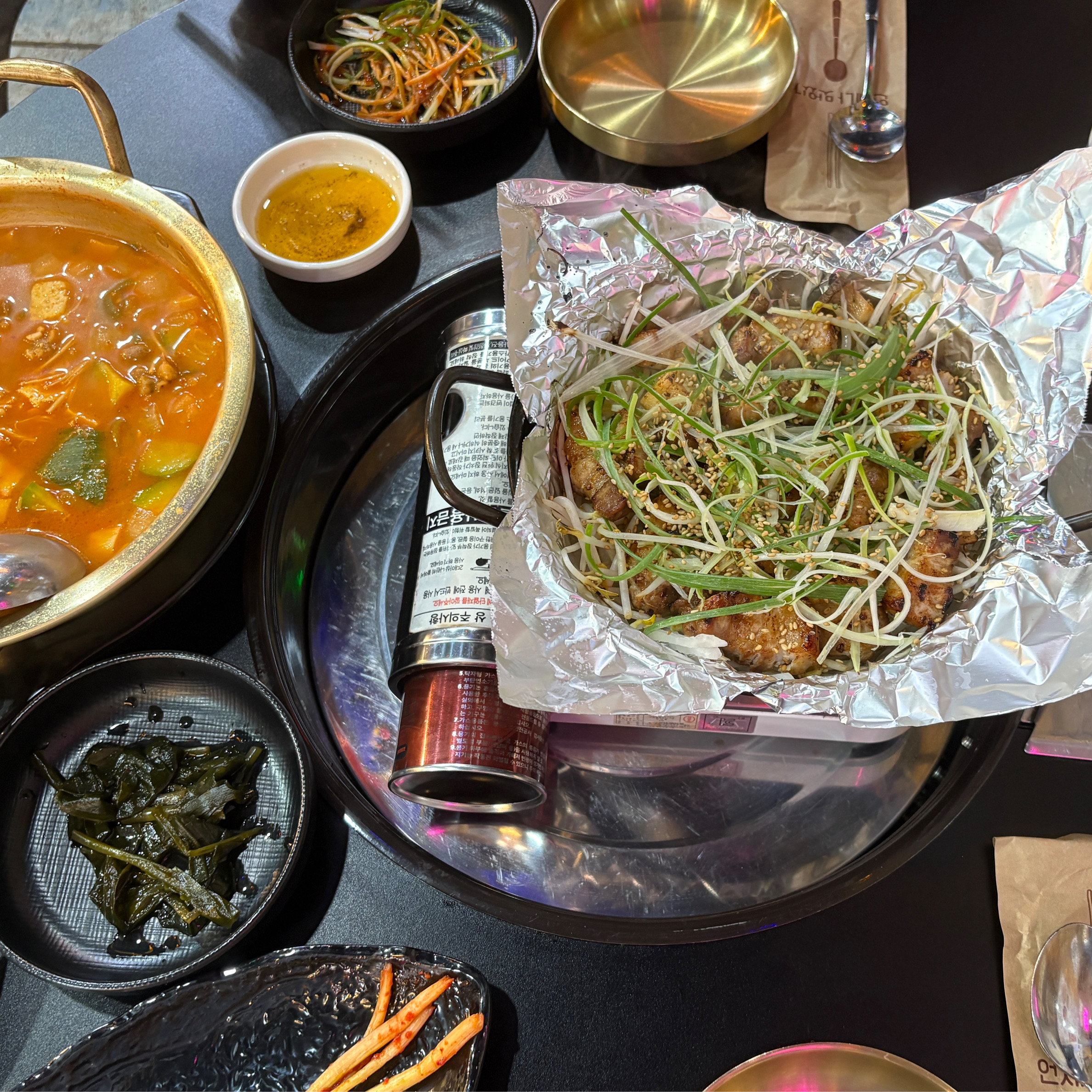 구월동 맛집으로 점심에 방문해서 미니삼겹살 백반정식 먹었는데 고기도 맛있고 된장찌개도 우삼