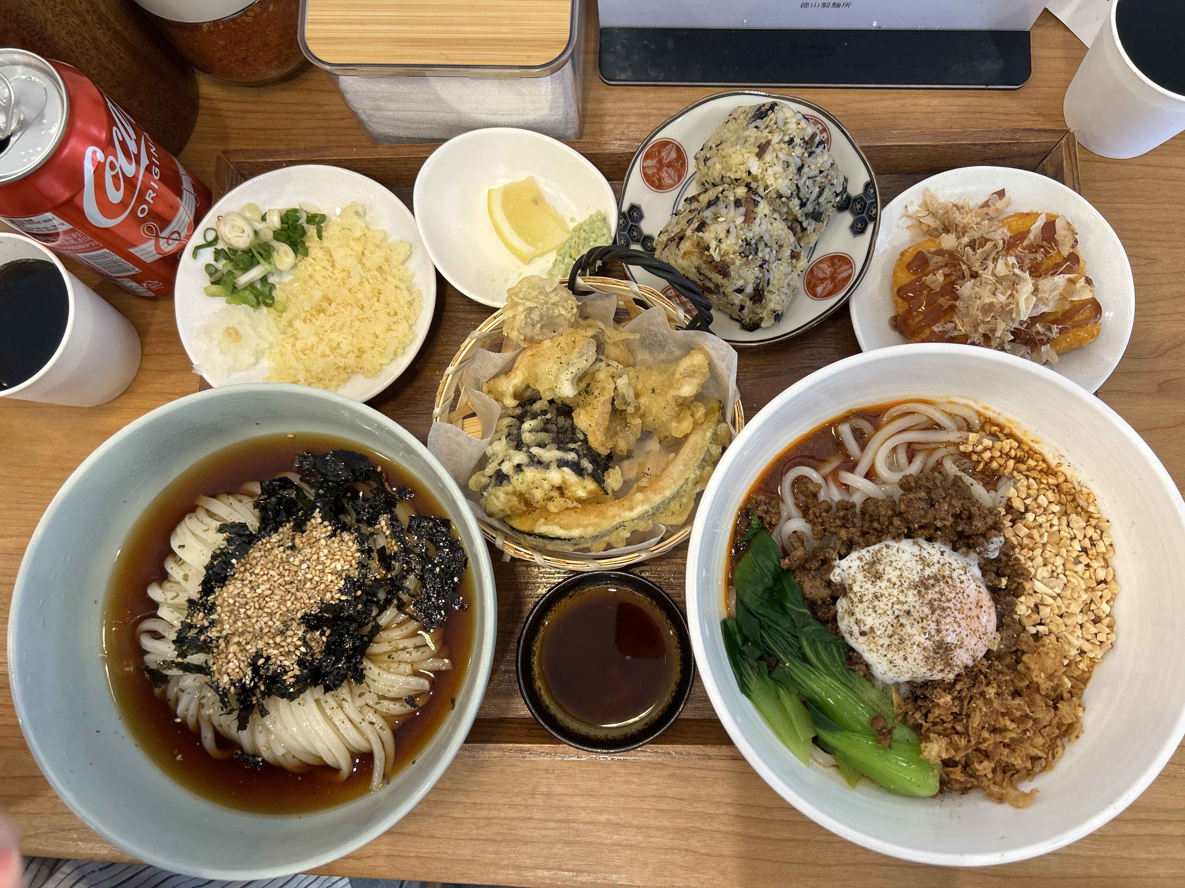 사이드도 왕창 시켜서 먹었어요 배부르고 맛있게 잘 먹고 갑니다 ㅎㅎ - 대구 맛집 덕산제면소