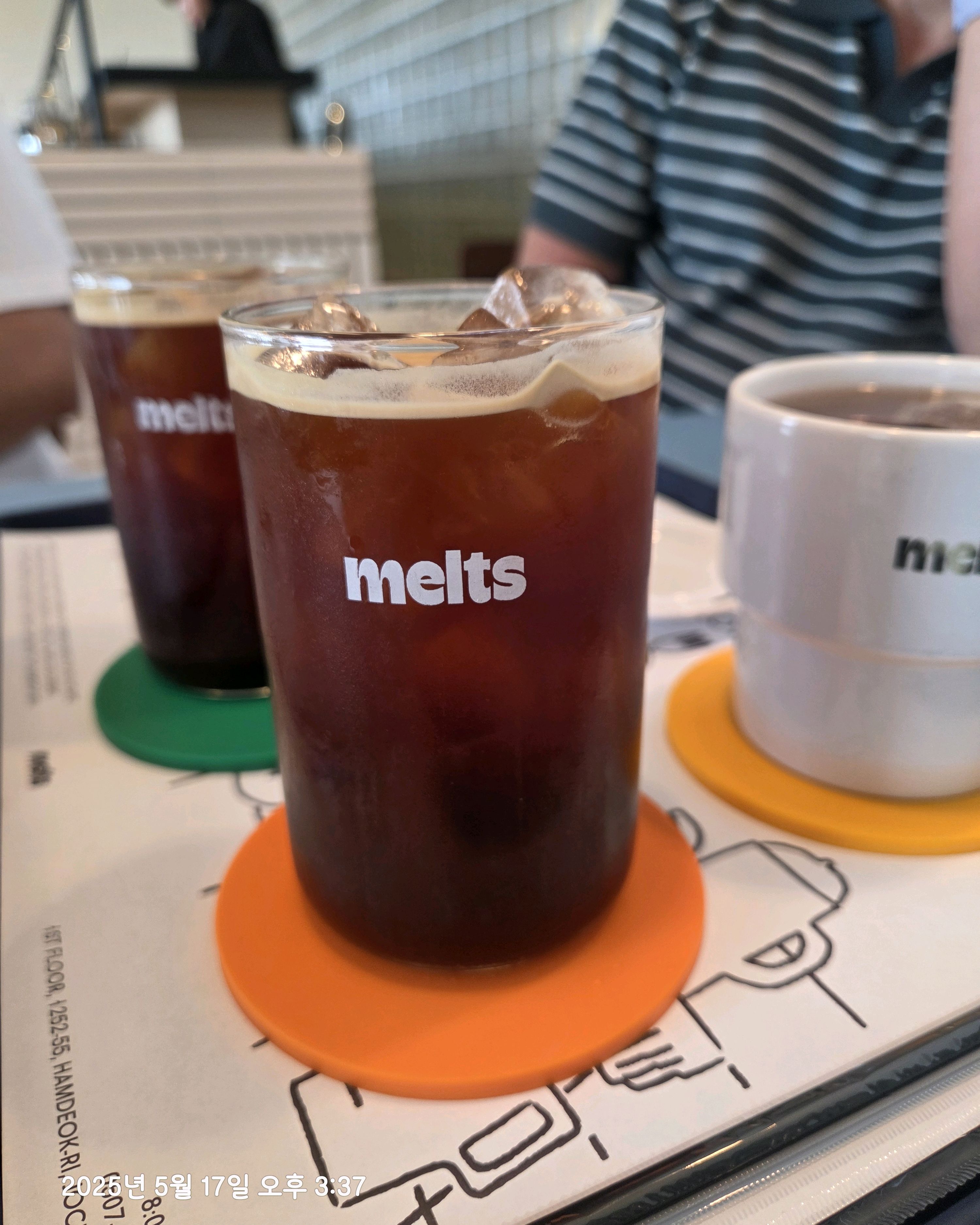 매장분위기도 좋고 친정하고 - 제주 맛집 멜츠인빌리지