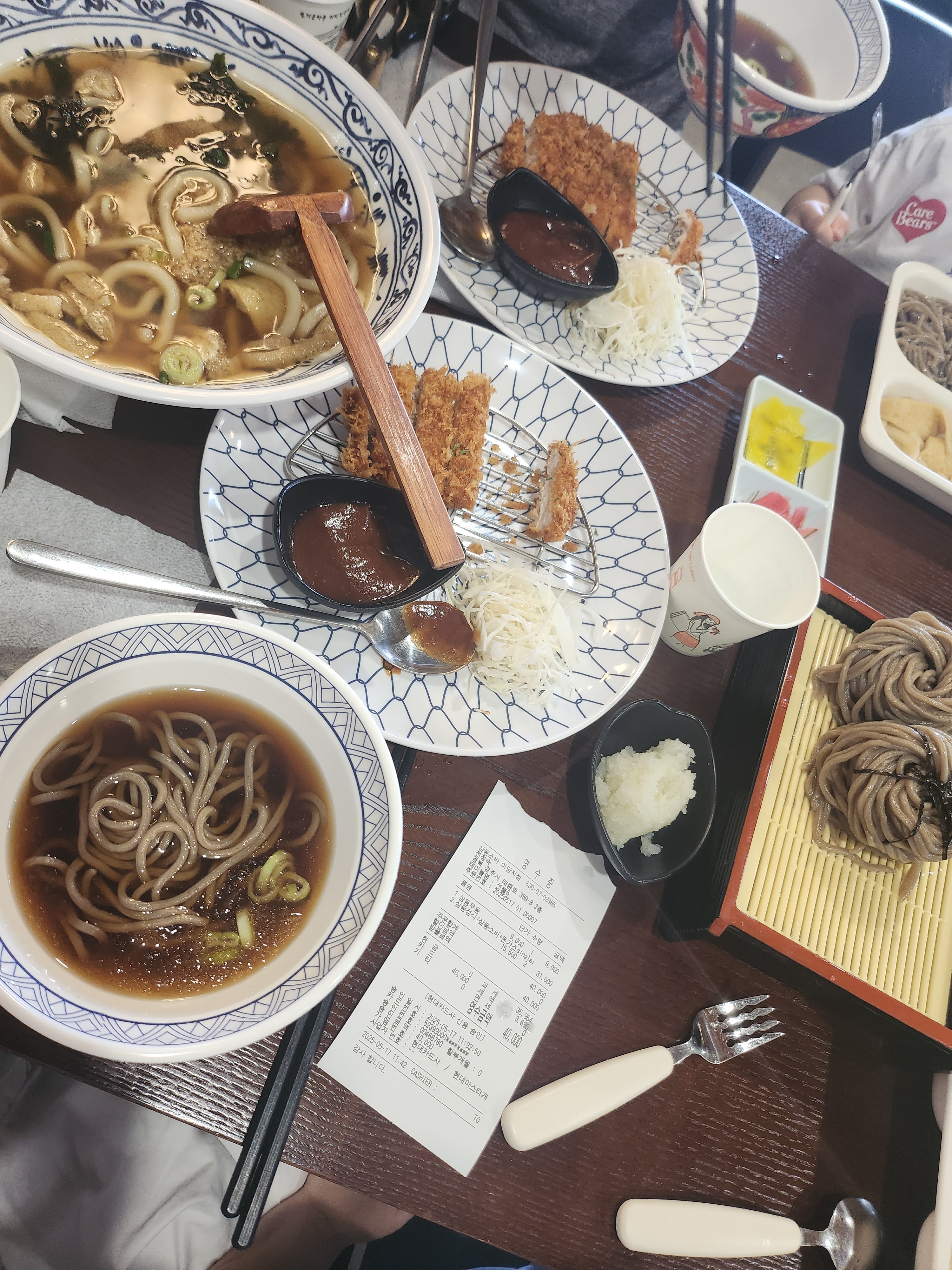 양도 많고 애기들 용기도 따로 있어서 먹기 좋아요 ㅎ 맛은 말해뭐해요 ㅎ - 경주 충효 맛집 삼동소바 경주 아당지점
