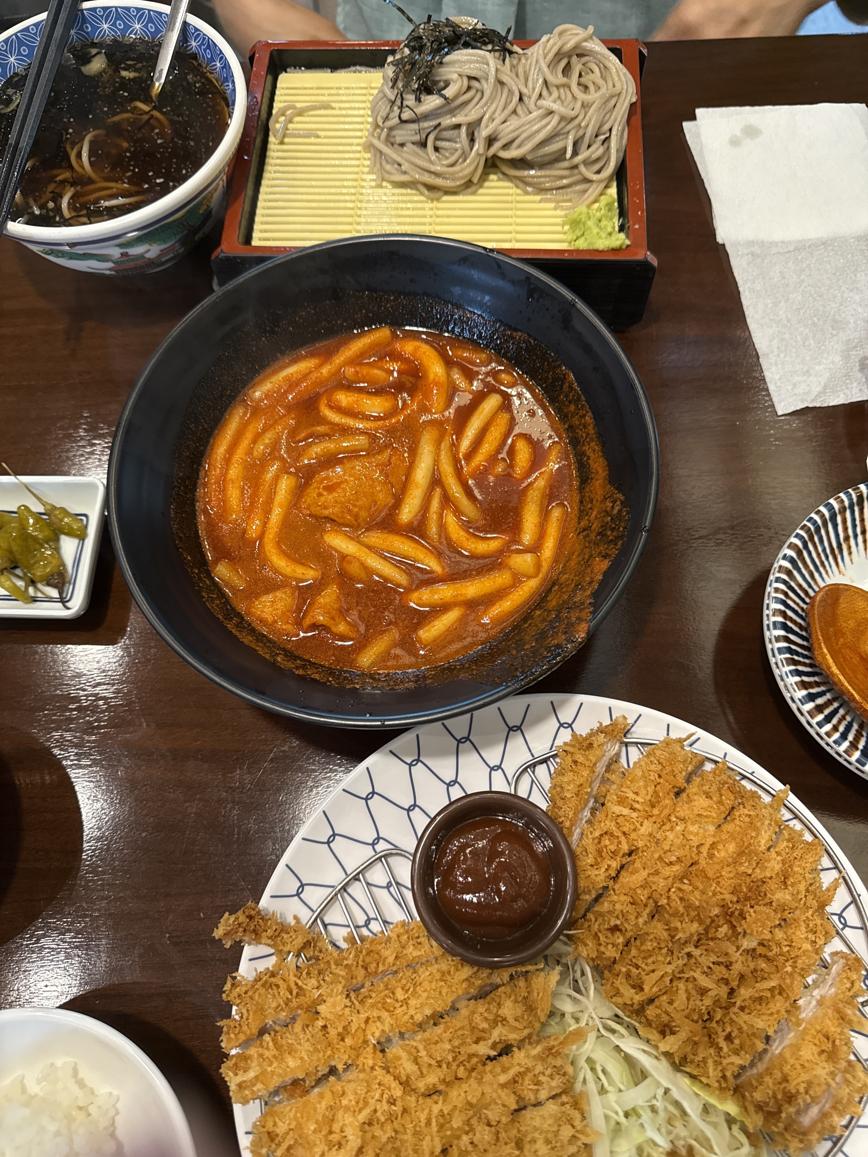 자주 오는 집입니다. 인테리어도 멋지고 주차도 편해서 즐겨 찾게 되네요. 여름엔 더 생각이