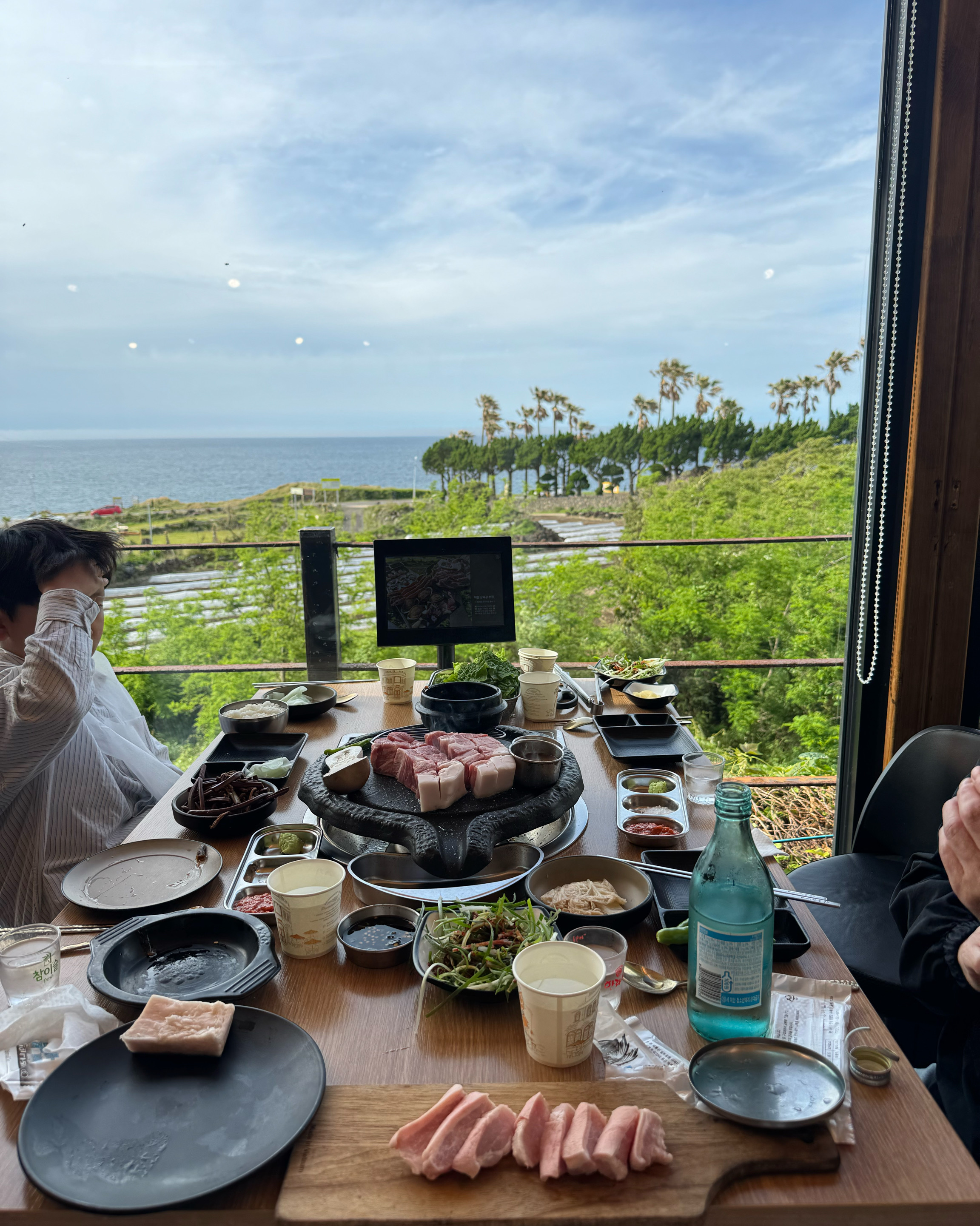 뷰맛집 입니다👏고기도 너무 맛있어요 - 제주 맛집 애월 삼육공본점 숙성흑돼지