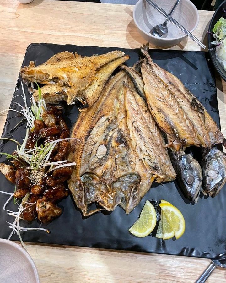 가족모임으로 너무좋은거같아여 - 인천 맛집 을왕리 꾸덕집 송도직영점