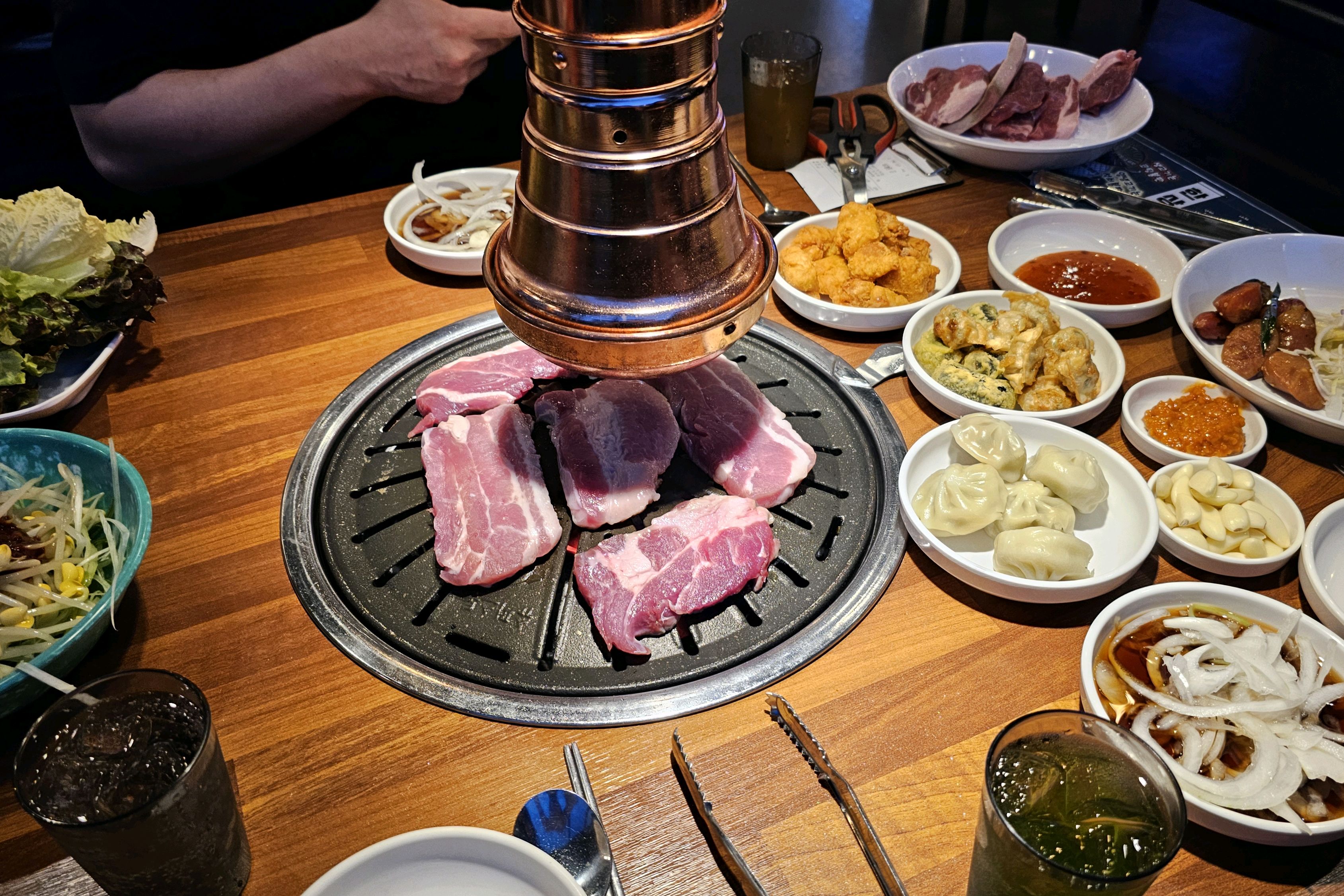 여자친구랑 친구랑 두번째 방문이네요 - 대구 맛집 고기싸롱 대구칠곡3지구점