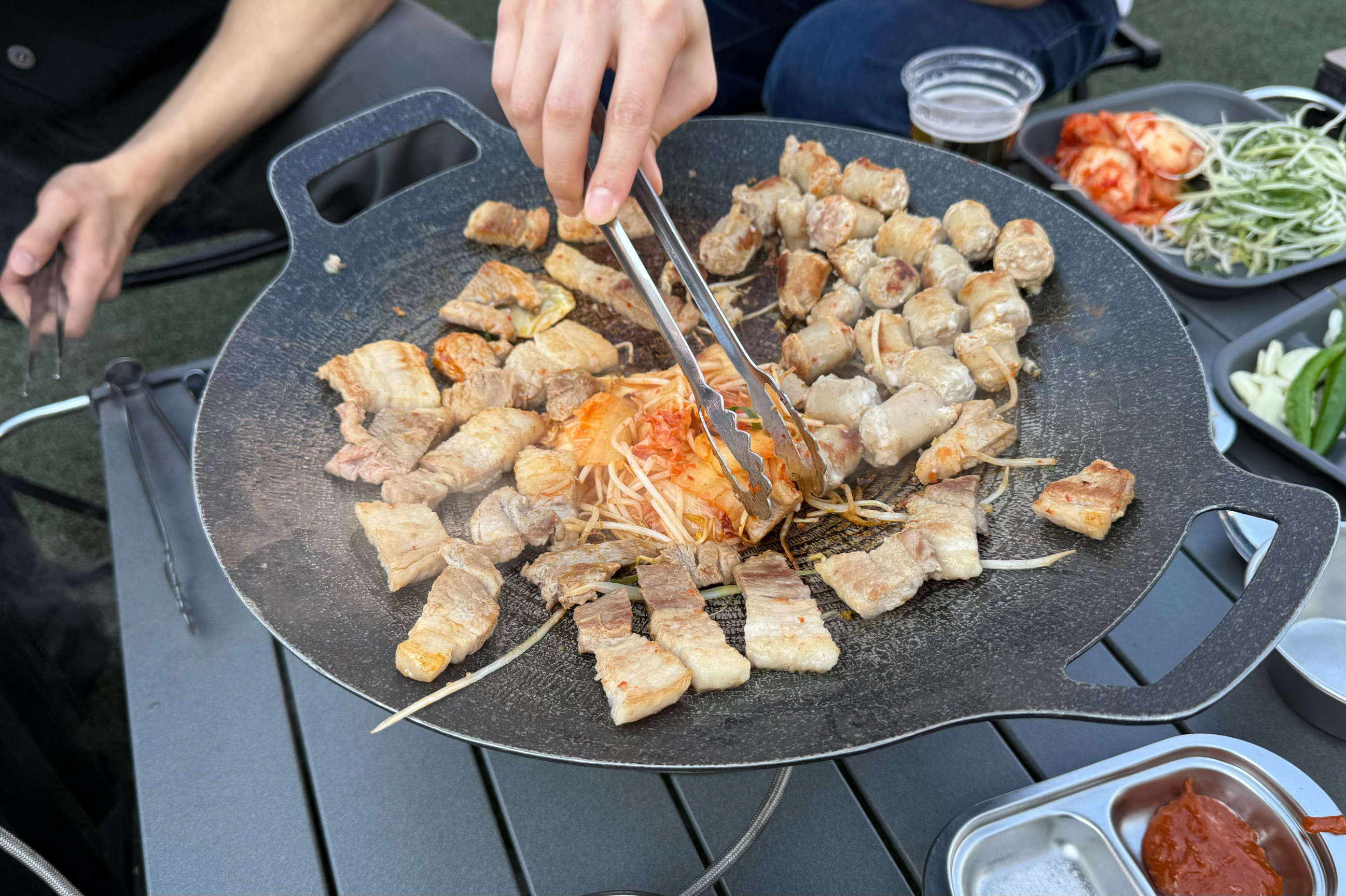 고기가 너무 맛있고 분위기가 너무 좋아서 만족스러워요 - 성수 맛집 사운드클라스카 성수