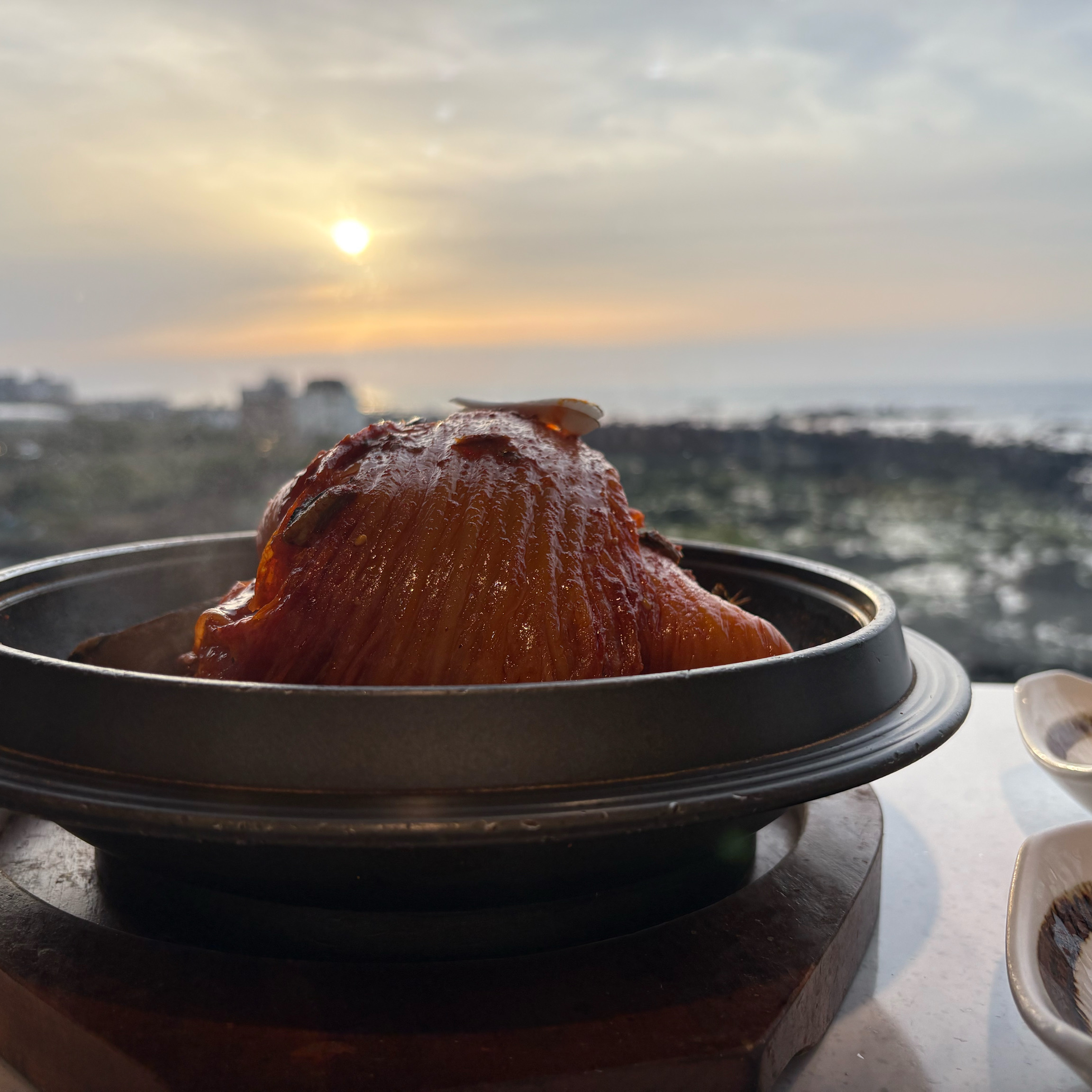 제주 여행 중 한번은 꼭 방문하세요. 맛도 있고 건강한 식사입니다. - 제주 맛집 이춘옥원조고등어쌈밥 제주애월본점