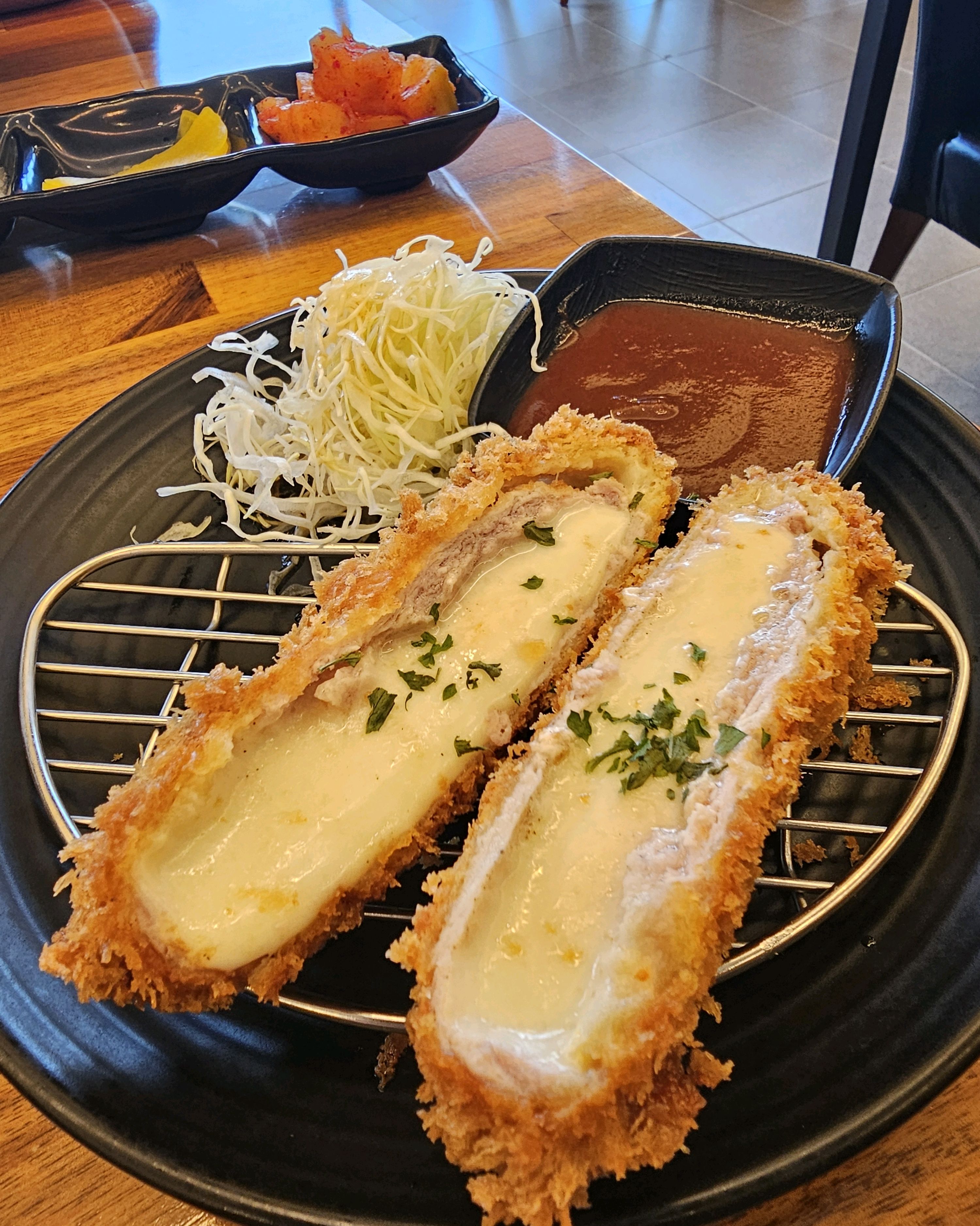 날이 더워져서 시원한게 생각나서 왔는데 돈까스도 바삭바삭하고 소바가 진짜 맛있어요👍👍👍👍