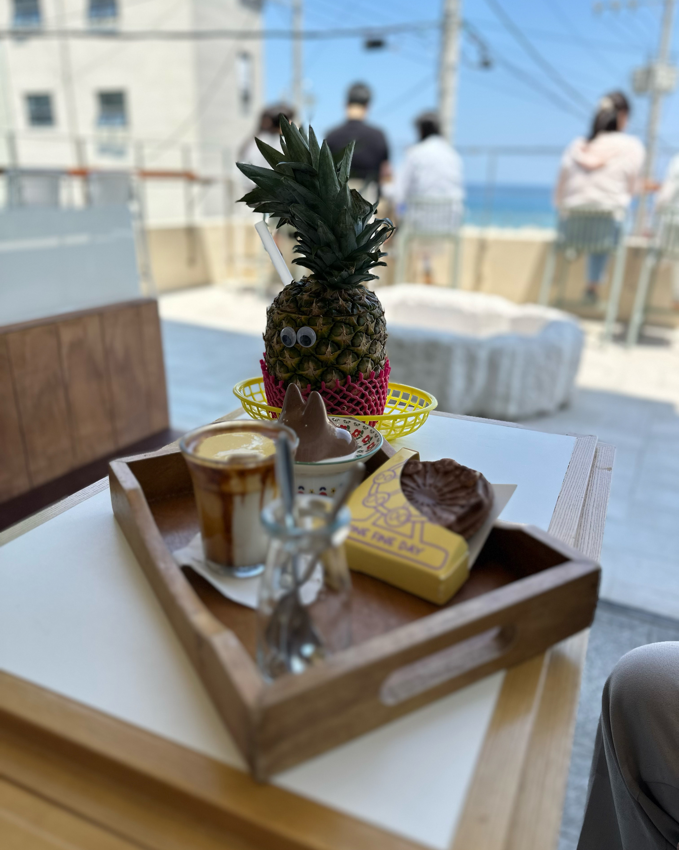 우연히 인스타에서 보고 방문했는데 커피도 맛있고 - 아바이마을 맛집 어느멋진날카페