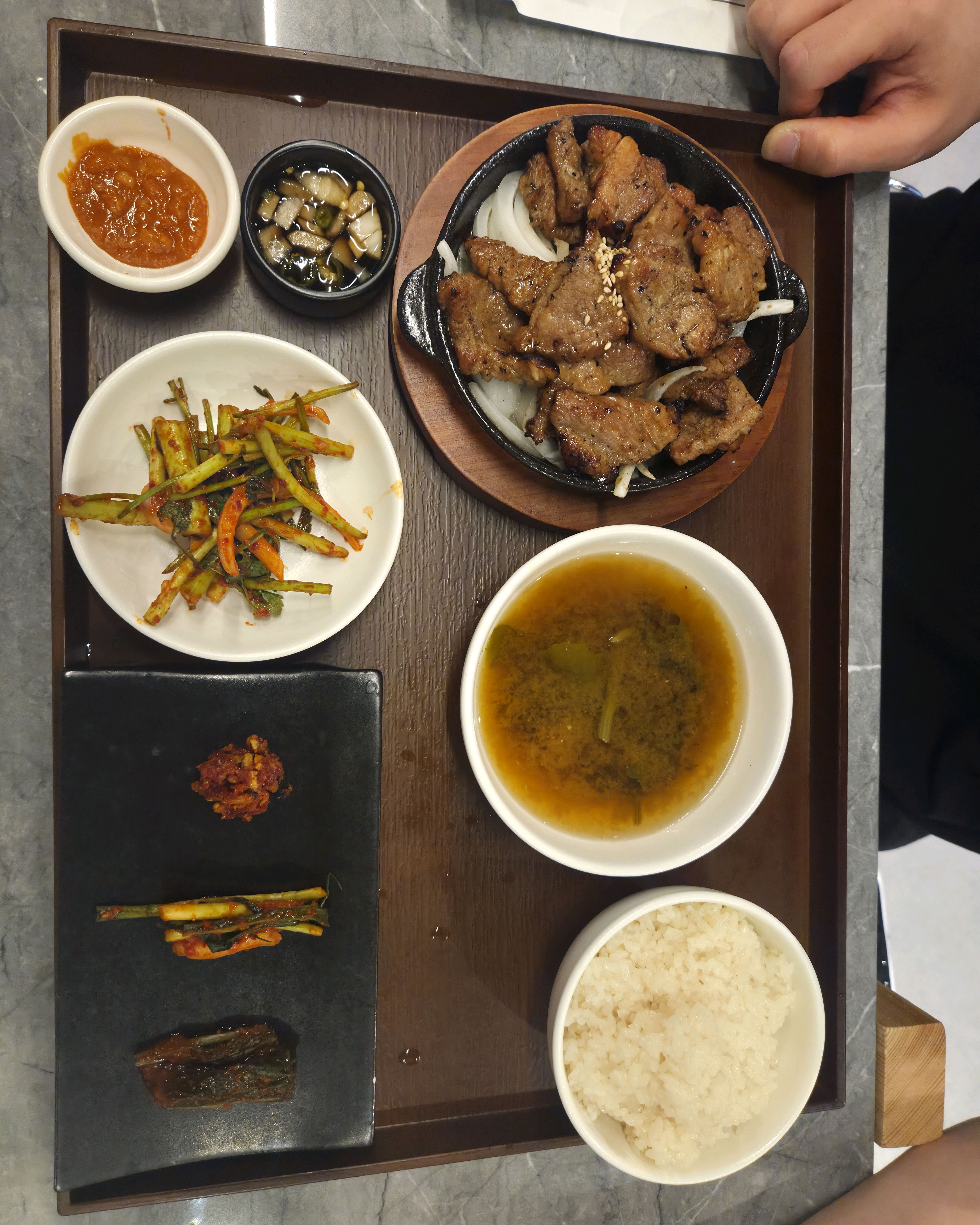 식당 자체가 너무 깔끔하고 맛도 상상한것보다 훨씬 맛있어서 재방문 의사 100%❤️ - 대전 맛집 수테