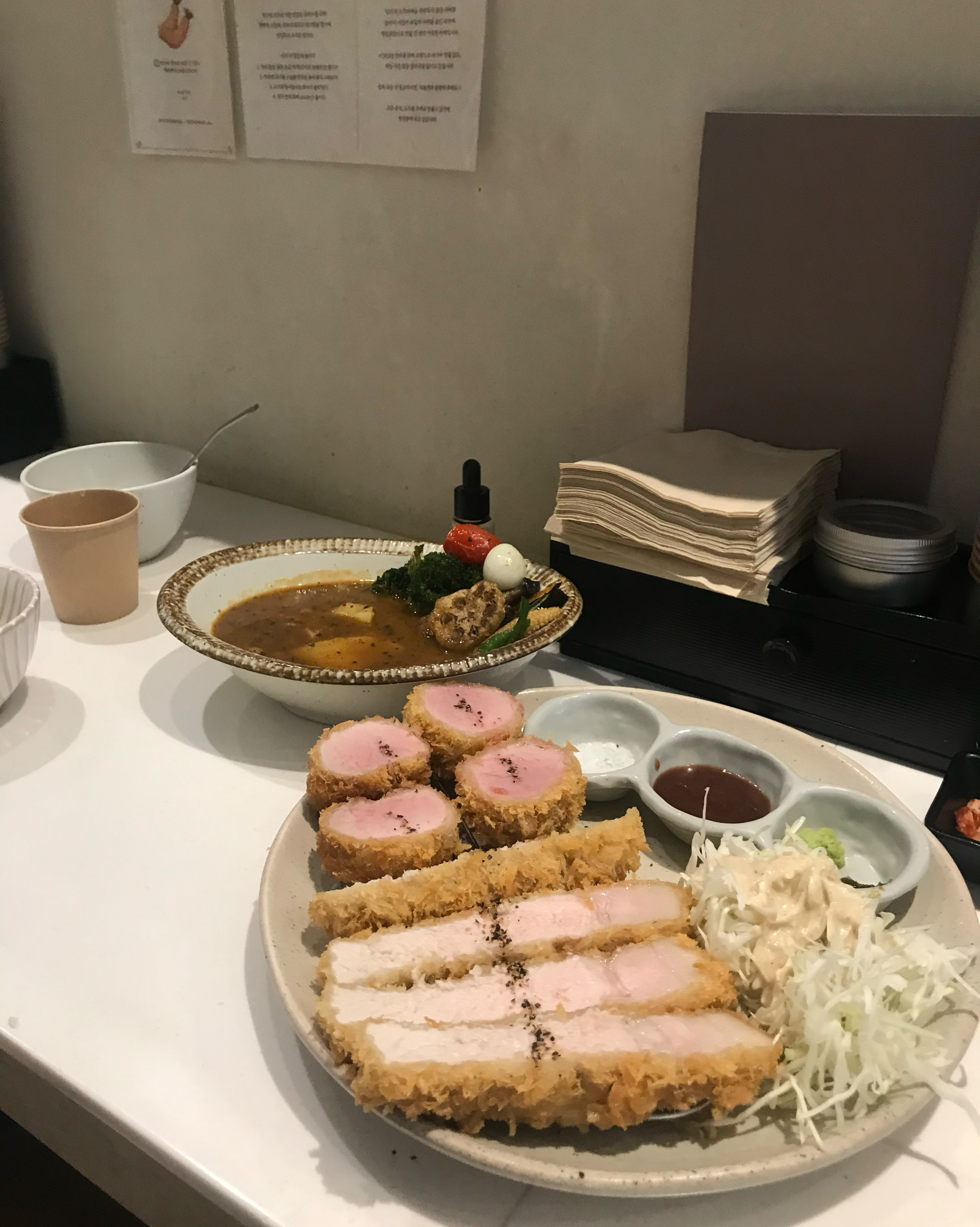 대구 여행와서 심지는 꼭 먹어야 한다고 해서 왔는데 역시.. 너무 맛있어요 ㅠㅠㅠ 꼭 드셔