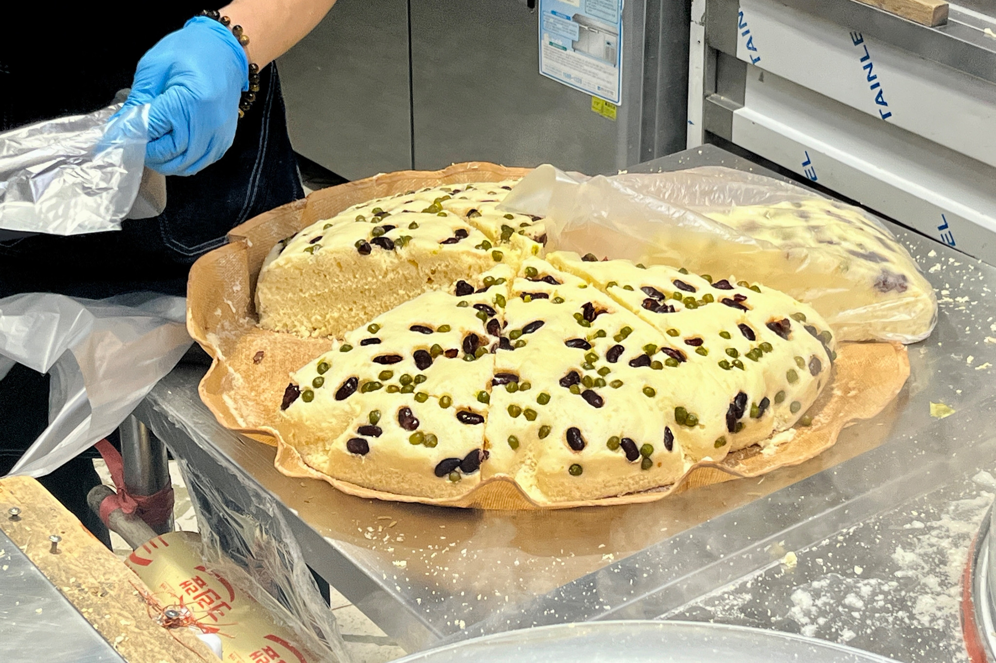 속초중앙시장을 대표하는 먹거리, 막걸리술빵🍞 - 아바이마을 맛집 강원도막걸리술빵
