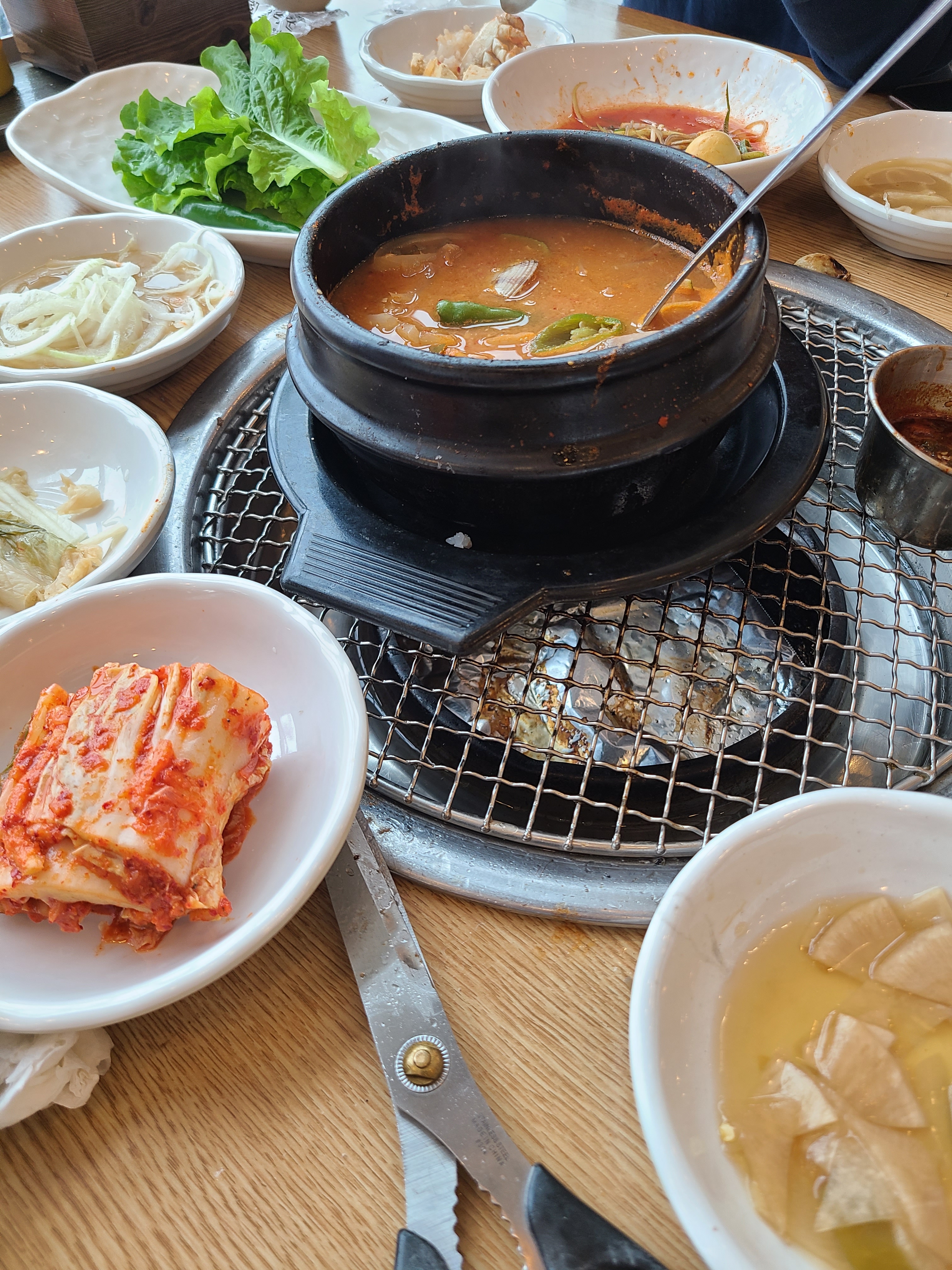 고기도 장난 없지만, 후식 냉면과 된찌도 진짜 맛나요! - 제주 맛집 늘봄흑돼지