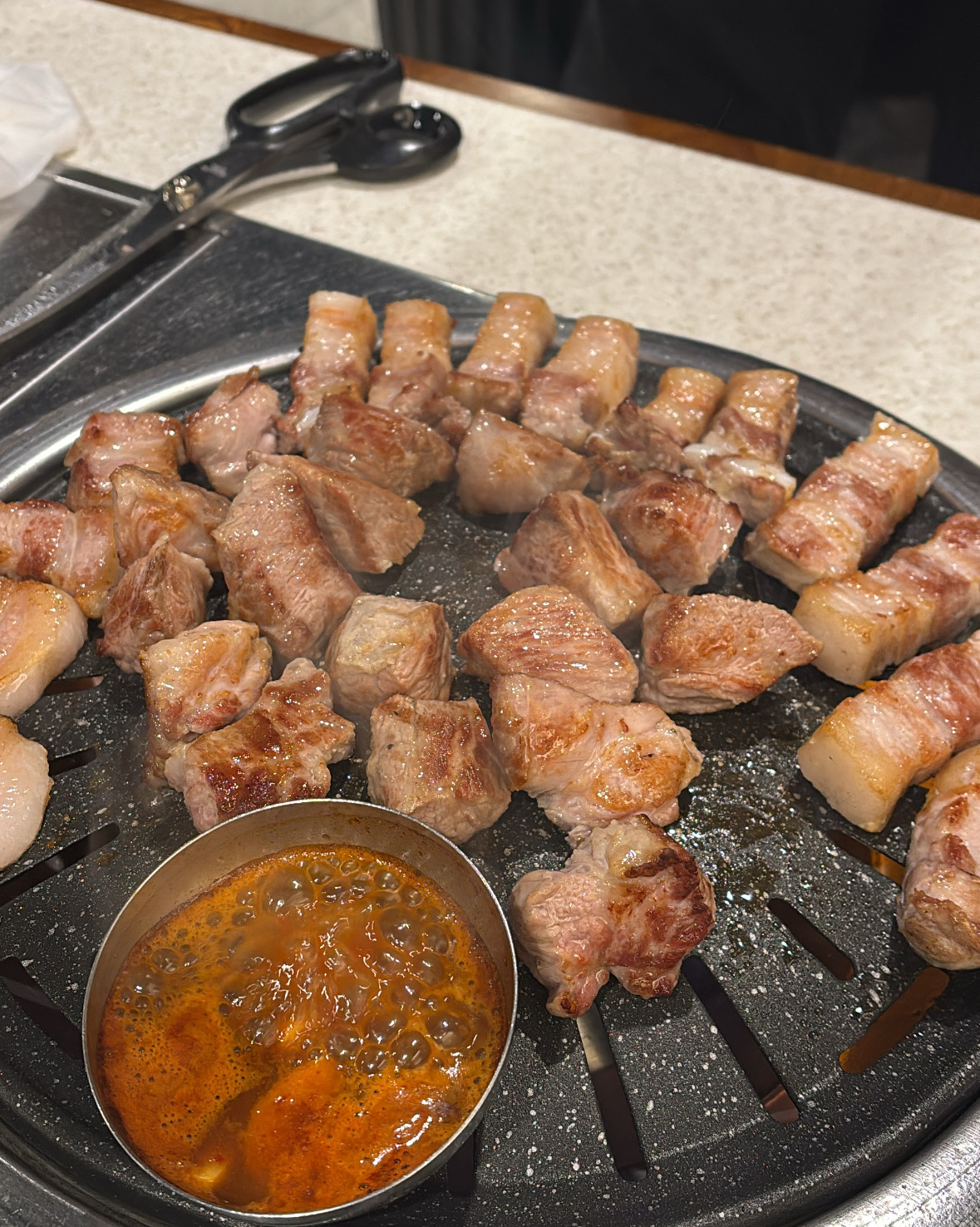 블로그 보고 왔는데 고기가 다른집보다 더 부드럽고 맛있어요!!👍 - 제주 맛집 고이정 애월흑돼지 보리짚불구이