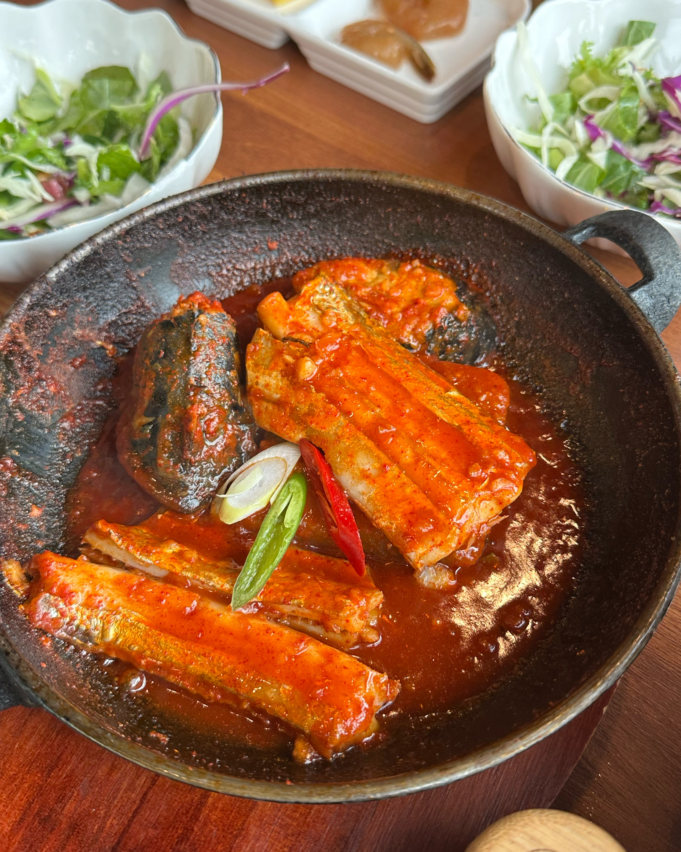 함덕쪽은 첨 와봤는데 이렇기 예쁜 바다를 보면서 맛난 솥밥을 먹을 수 있다해서 골랐어여!!