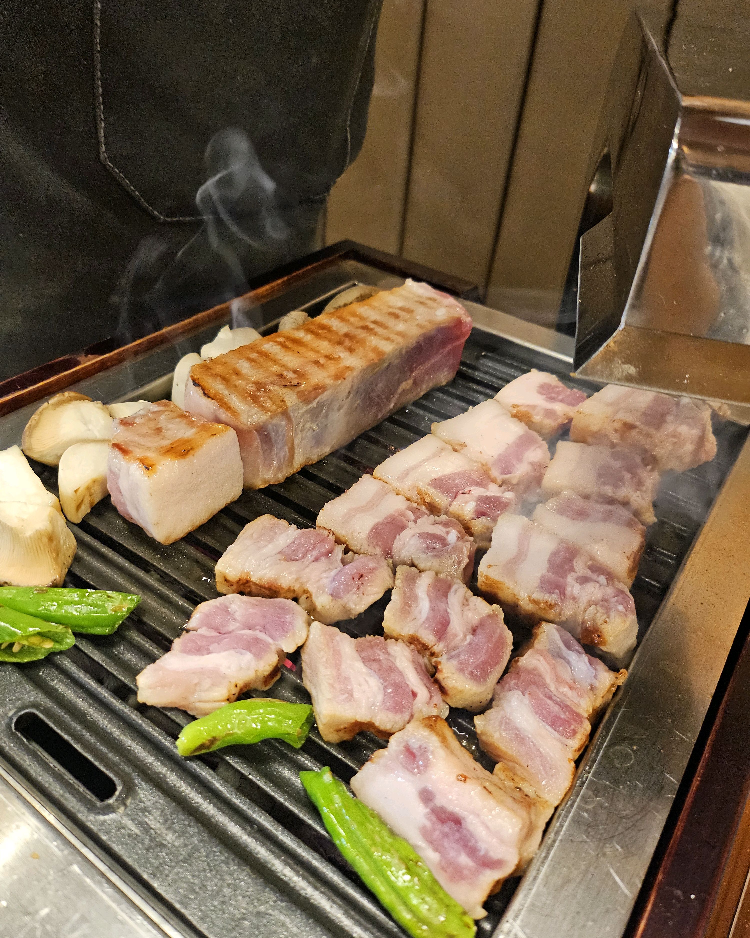 고기가 맛있어요~~ 다구워주셔서 애들과 편하게 먹고왔어요~~^^♡ - 인천 맛집 숙성부심 인천논현점