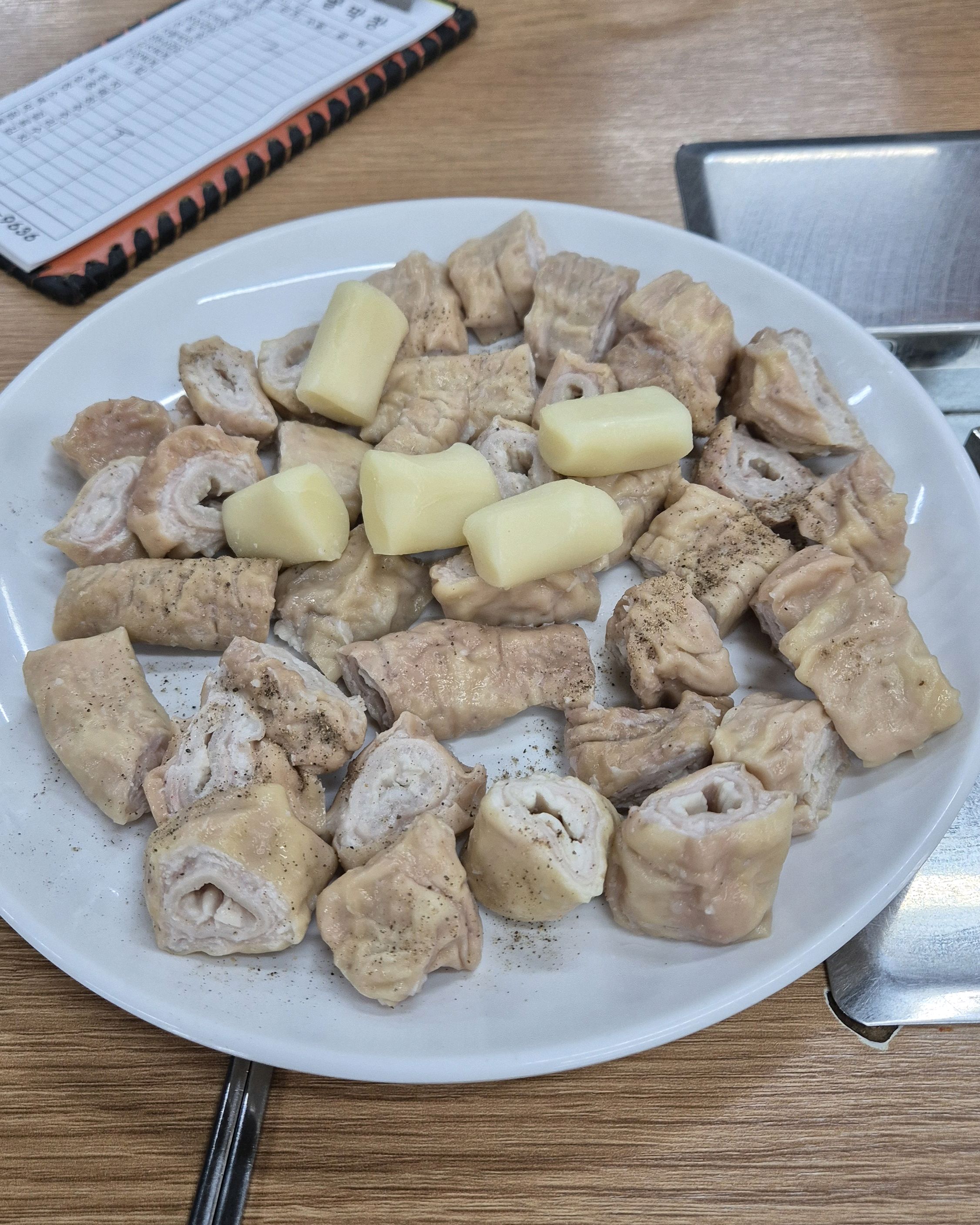 여전히 막창 맛있네요 대구 살때는 옆에 있어도 맛 차이를 못 느꼈지만 타지에 살다보니
