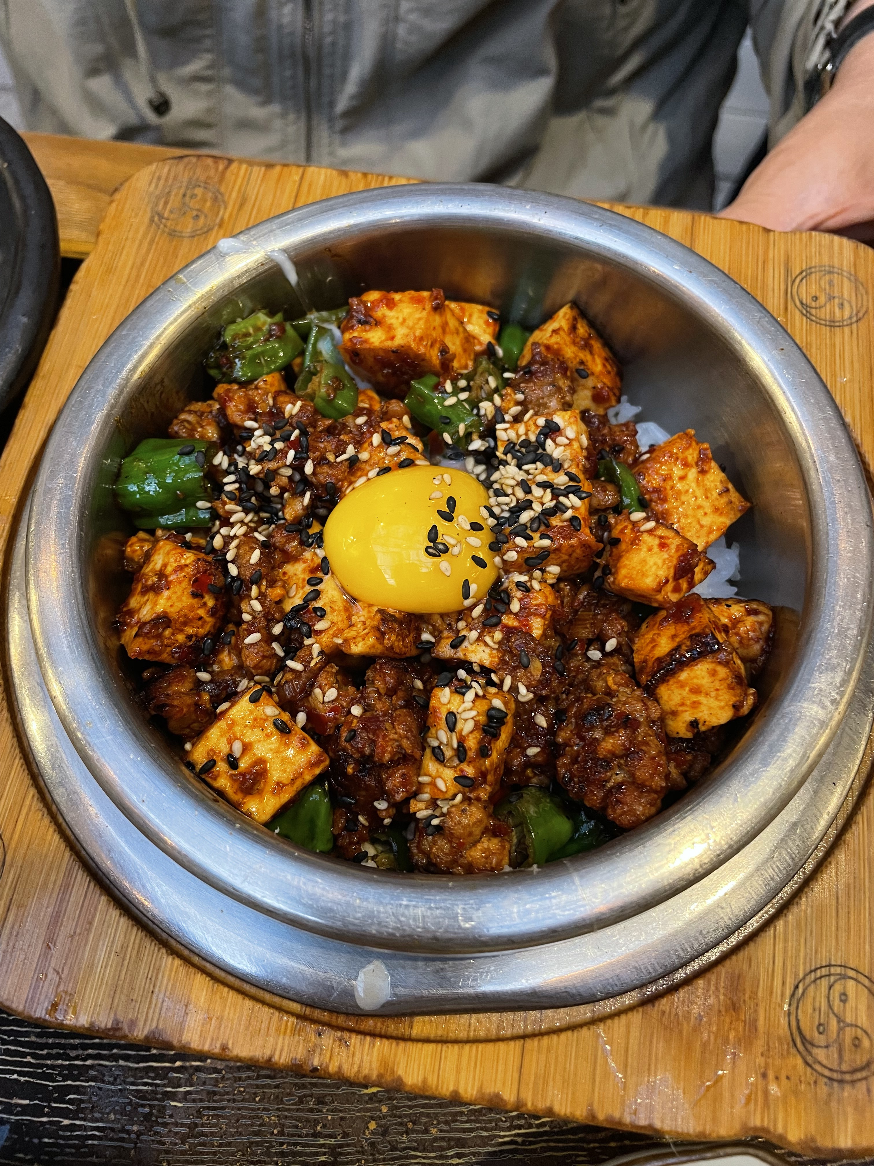 주말 익선동에 웨이팅은 있었지만 이정도면 양호해요! - 종로 맛집 담솥 익선직영점