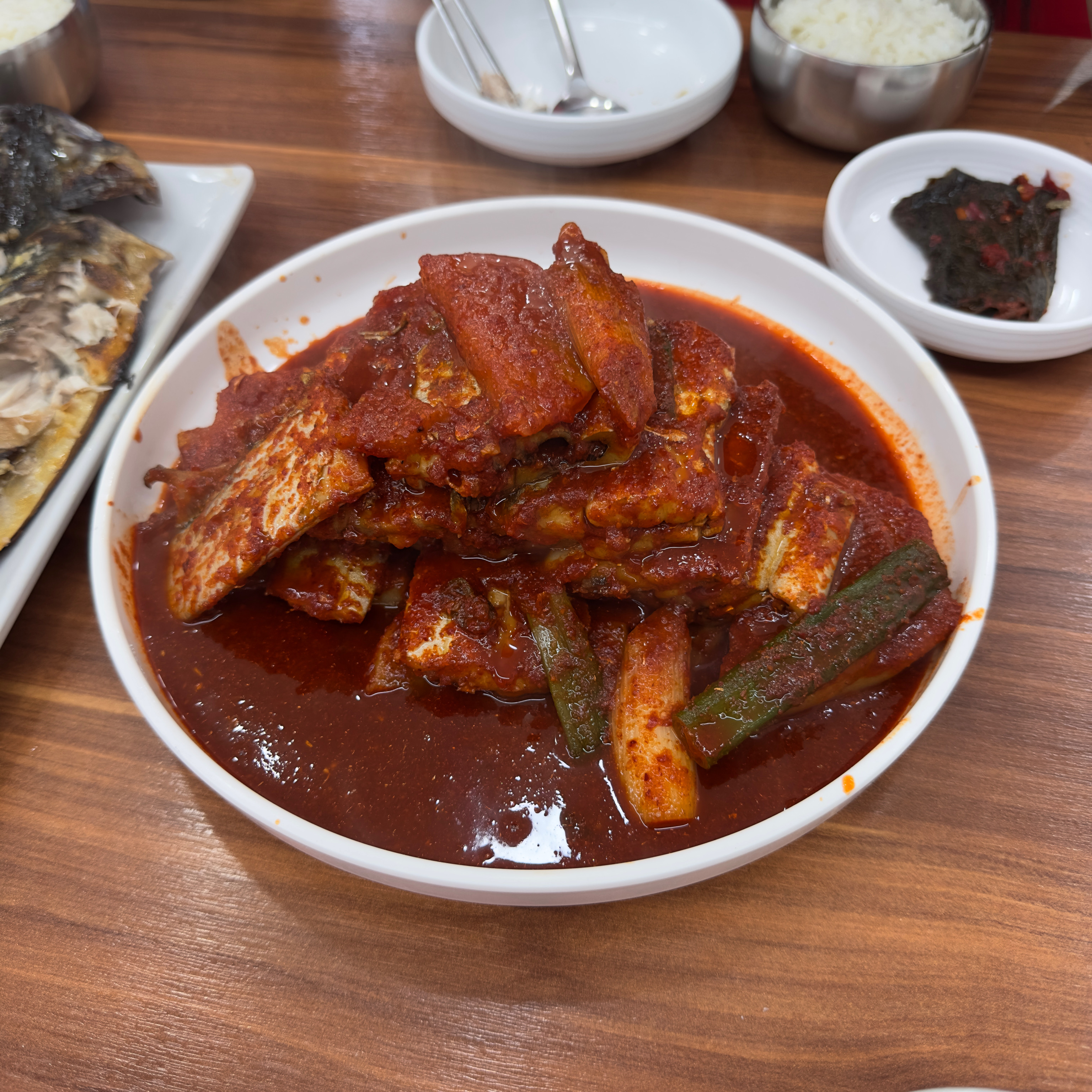 정말 맛있습니다! - 제주 맛집 황해식당 제주공항 갈치