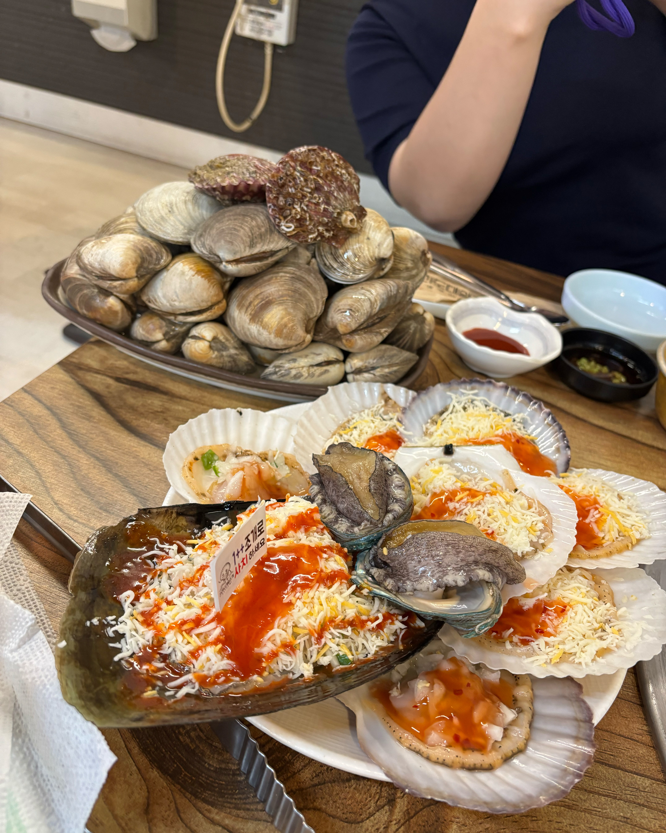 사장님 넘 친절하시고 맞 넘 좋당~다음에 친구랑 같이 도 올게용~ - 인천 맛집 전라도대왕조개구이 월미도본점