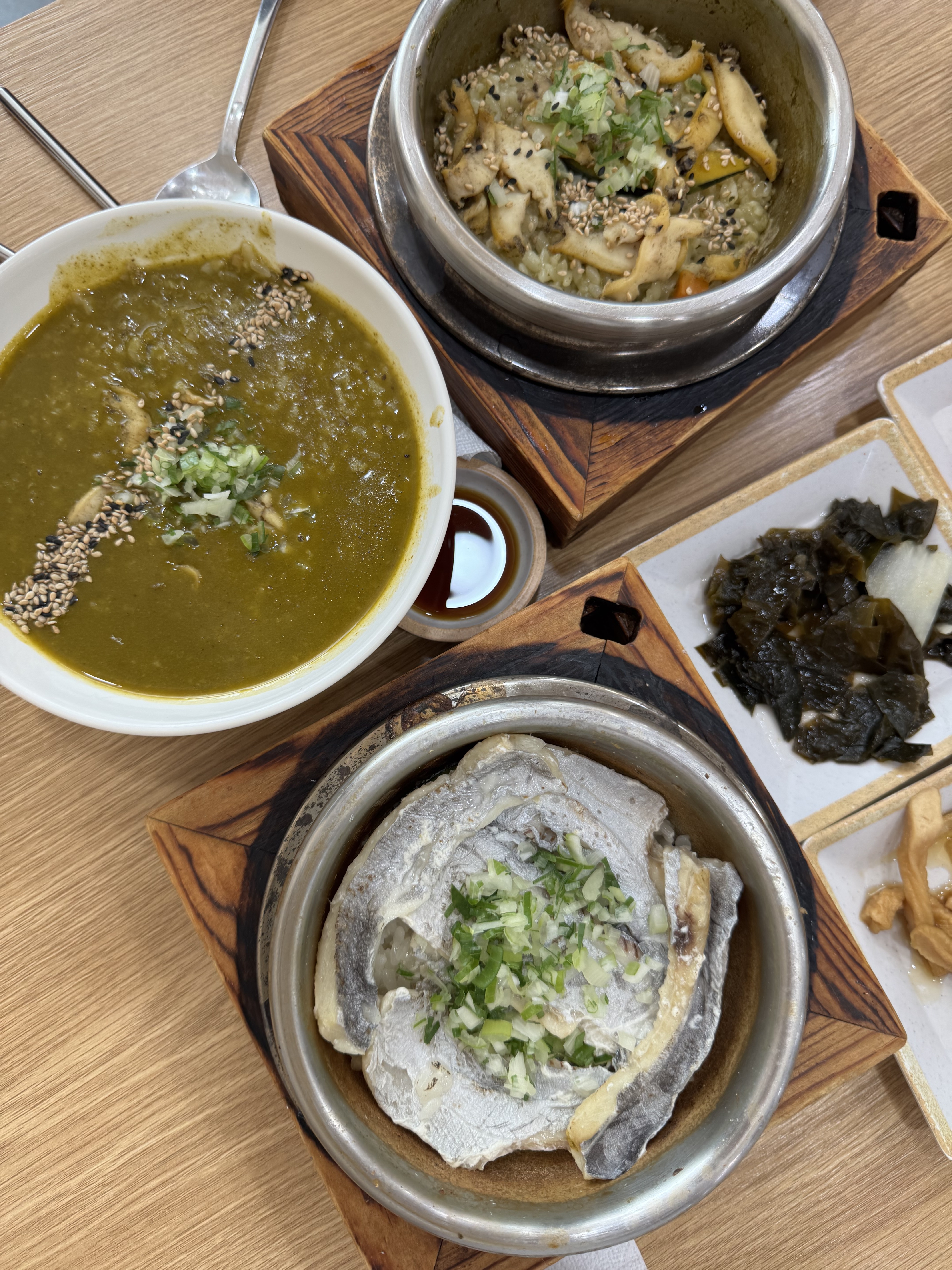 밥이 꼬들꼬들하니 맛있어요! 추천!! - 제주 맛집 애월 온기