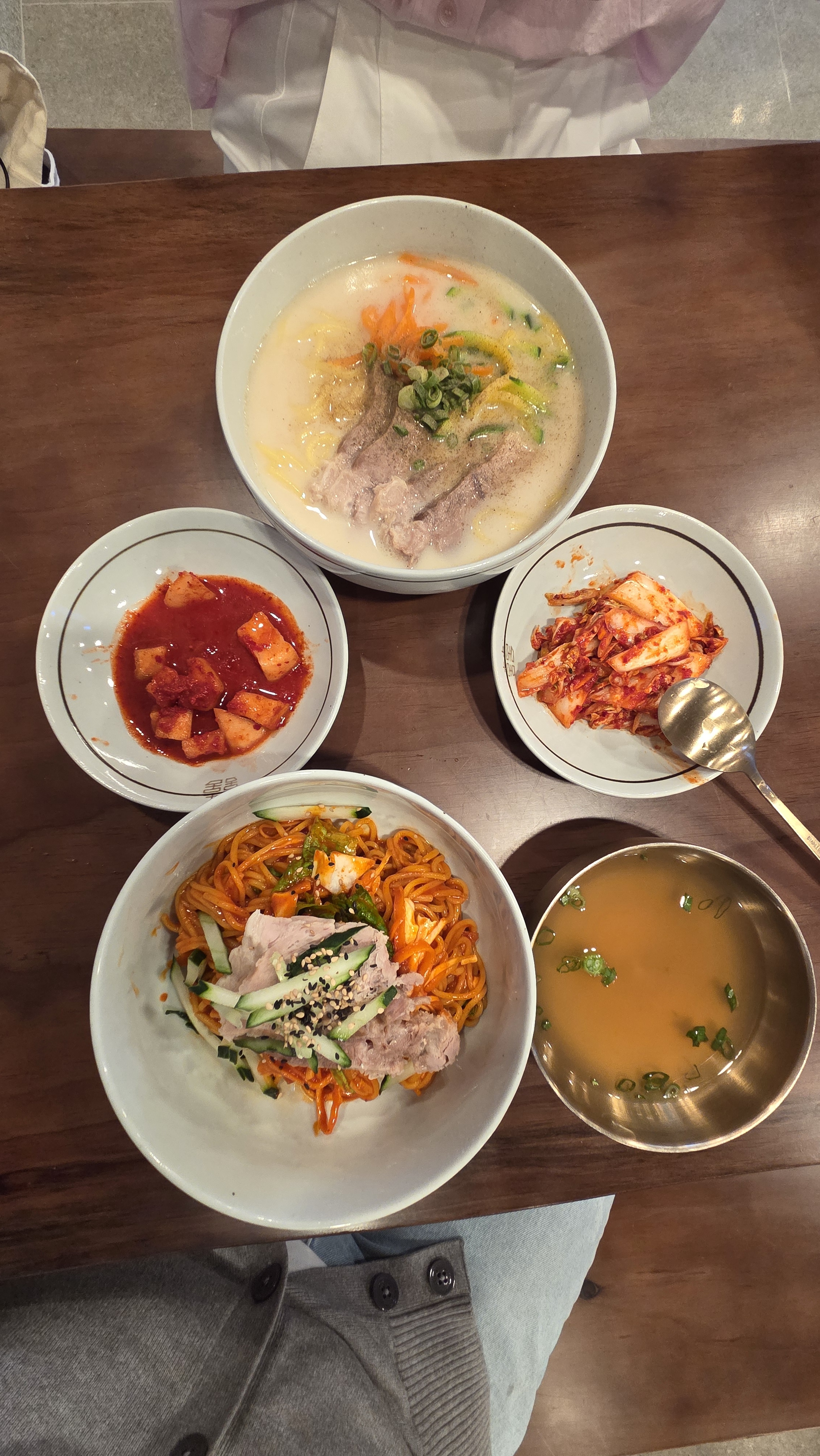 밋나요 - 제주 맛집 장수국수 본점