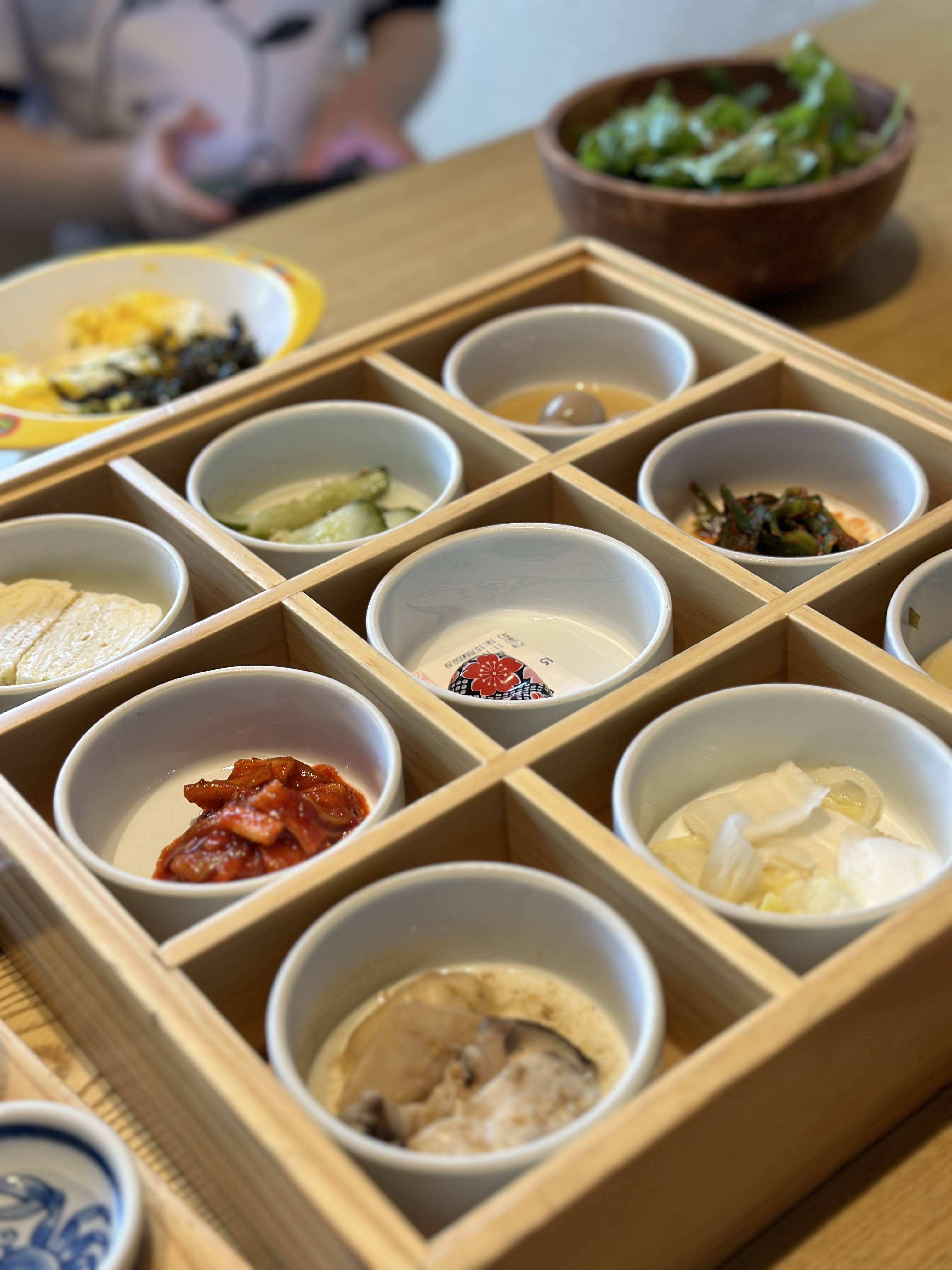 밑반찬부터 고기까지 말할거 없이 맛있어요 - 대구 맛집 칠복료칸 들안길점