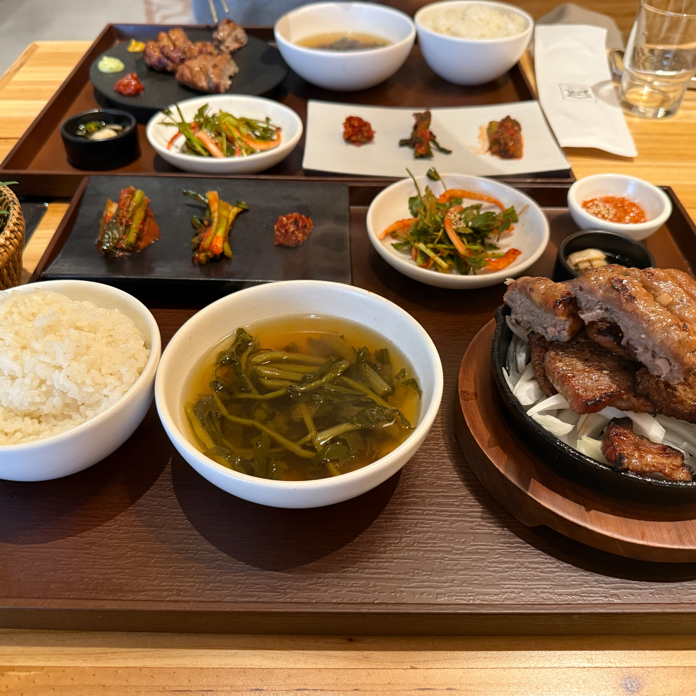 깔끔한 스타일에 집에서 먹는 느낌이에요. - 대전 맛집 수테