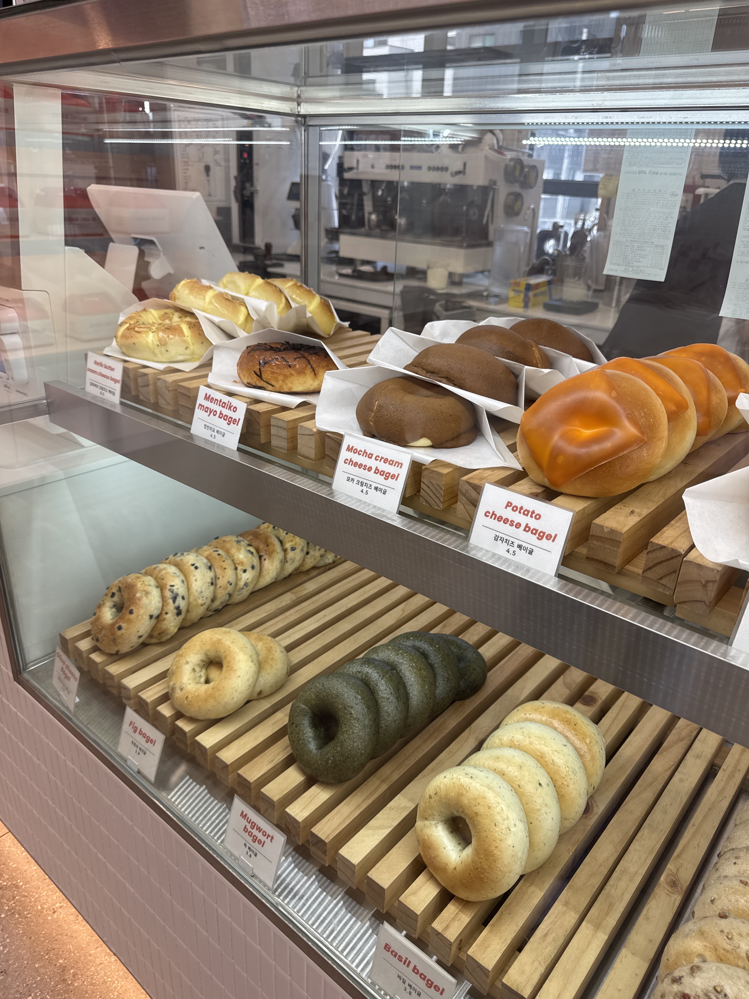 맛있고 종류 너무많아요 ㅠㅠ 집앞에 있었으면 매일 갈텐데 너무 멀어서 아쉬워요 ~~!!! 