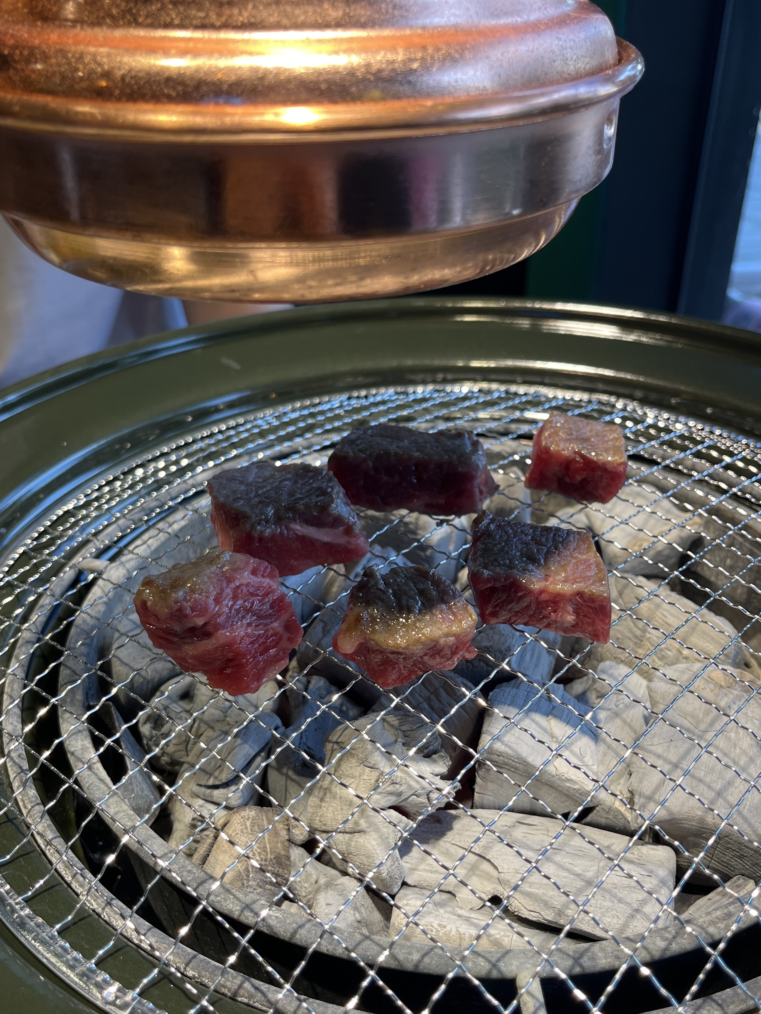 매장도 깔끔하고 직원분들이 친절해서 너무좋아요! 고기는 당연히 맛있습니다👍🏻👍🏻👍🏻 - 대구 맛집 담가화로구이 대구수성못점