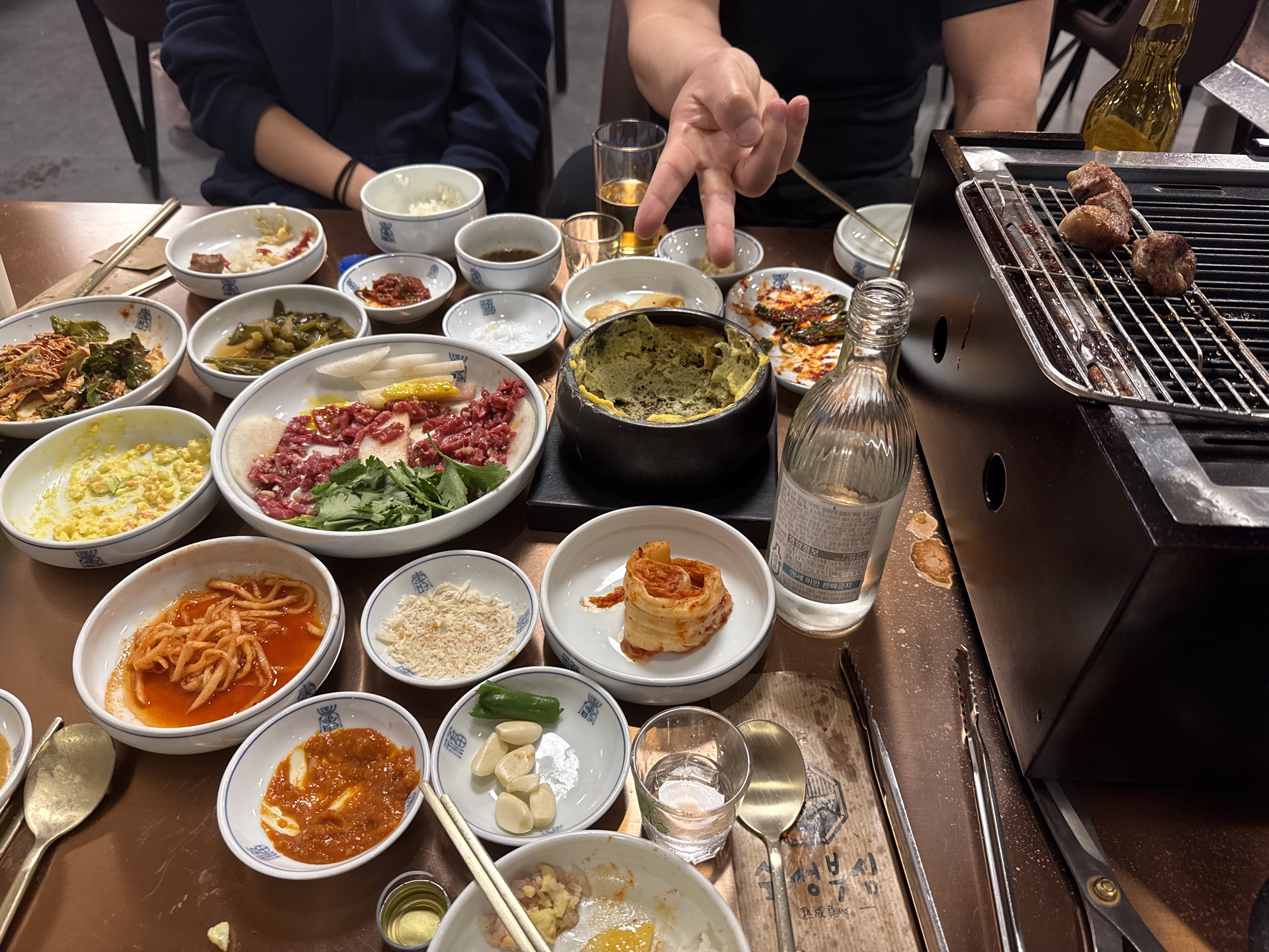고기가 아주 훌륭합니다 너무 맛있어요~ 직원분들 너무 친절하시고 고기를 너무 맛있게 구워