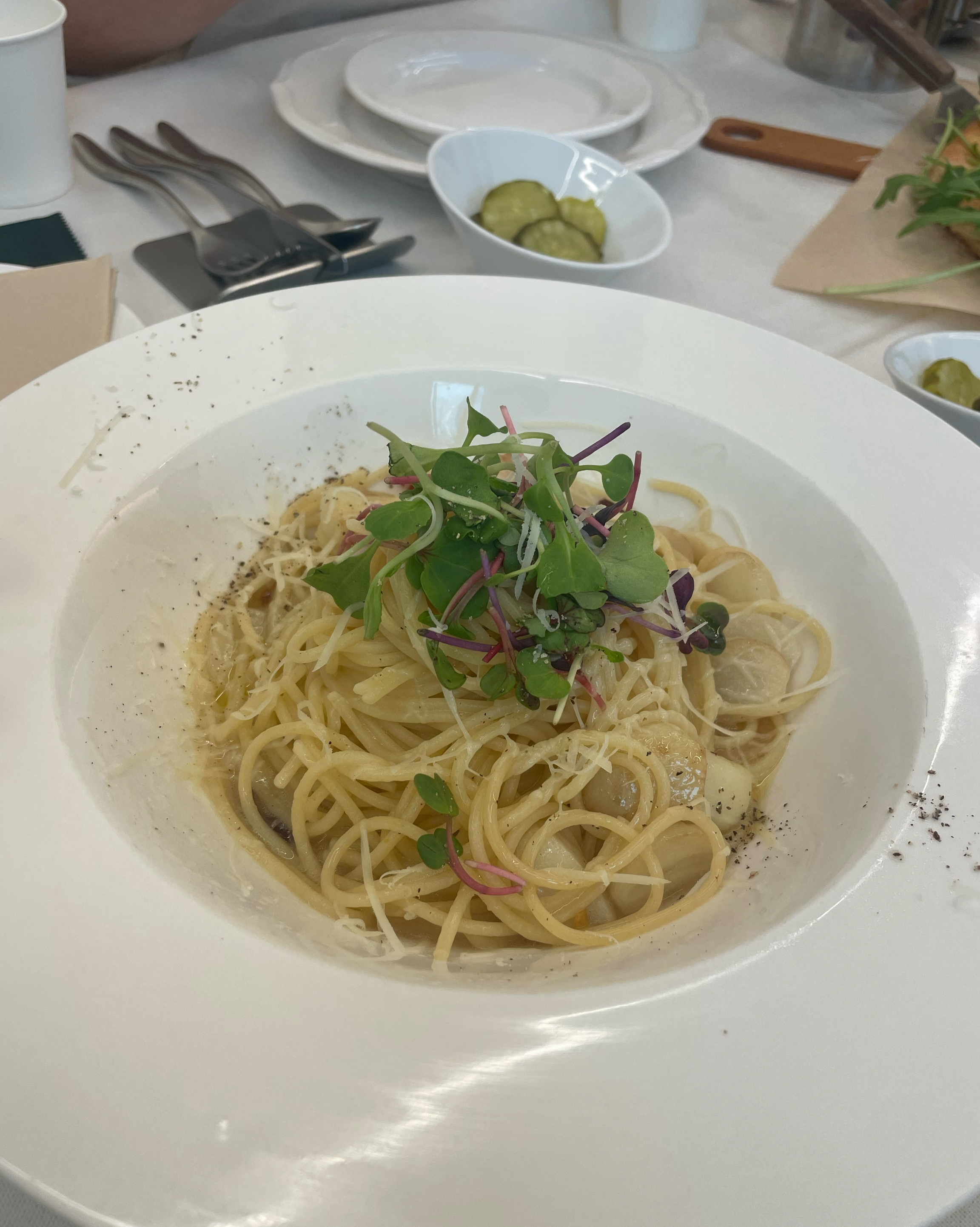 피자도 너무 맛있고, 크림파스타 좋아하는데 토마토파스타가 이렇게 맛있다니! 뇨끼도 쫀득쫀득