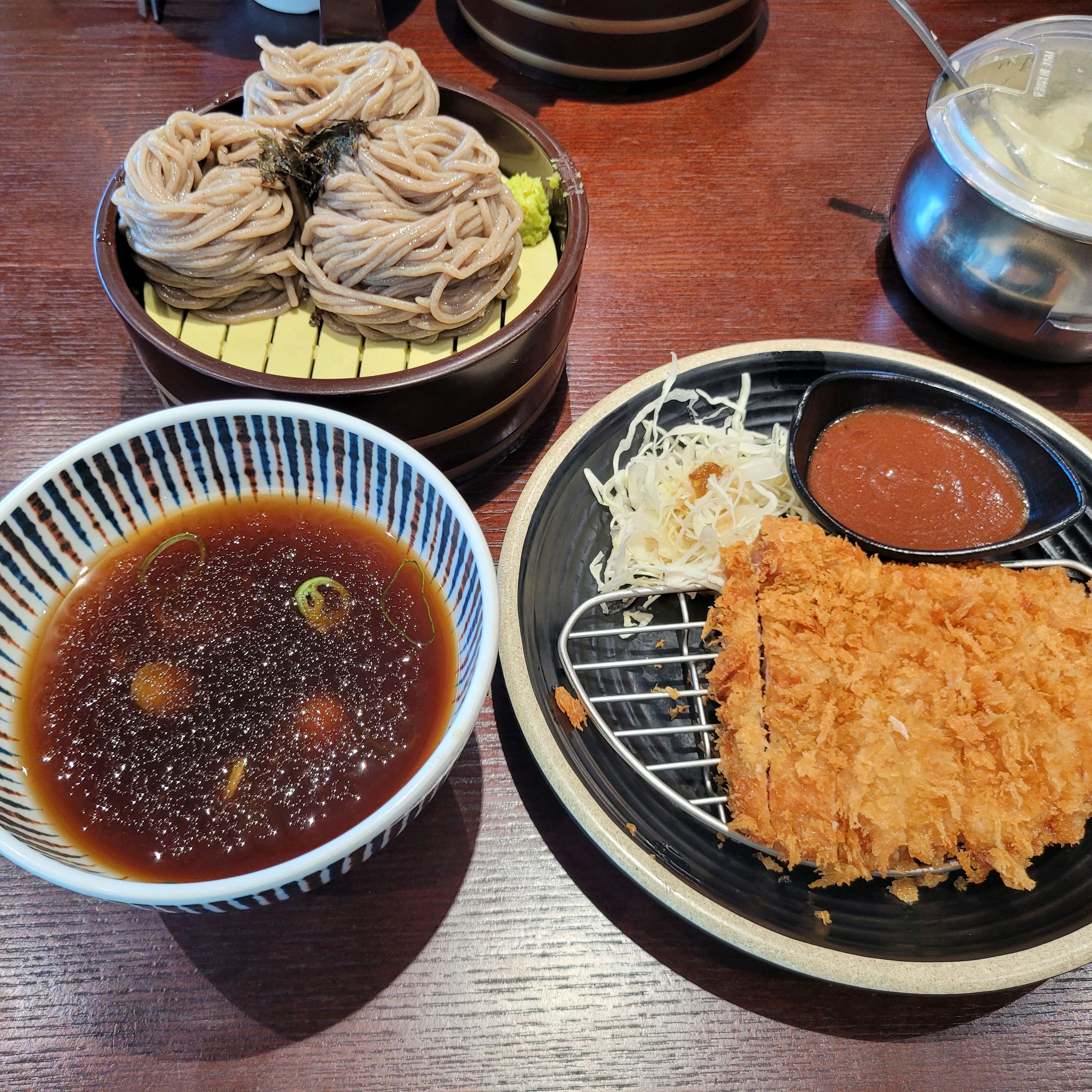 매장 깨끗하고 친절하시고 좋아요! - 남양주 진접 맛집 삼동소바 남양주점