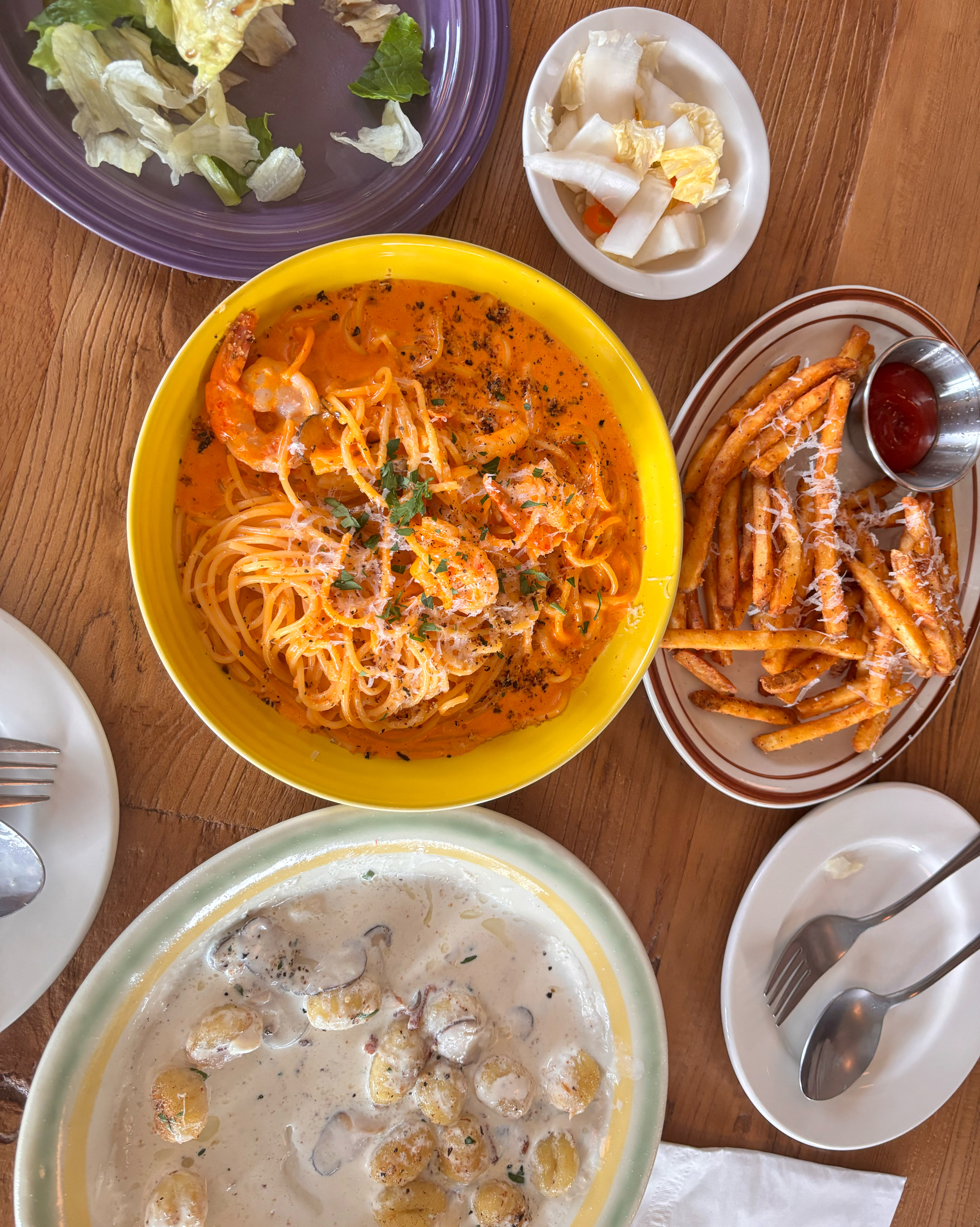오랜만에 왔는데 맛있게 잘먹었어요~~👍🏻예전보다 더 인기 많아진거같애요 ㅎㅎ😃😃 - 대구 맛집 트라이브레스토랑