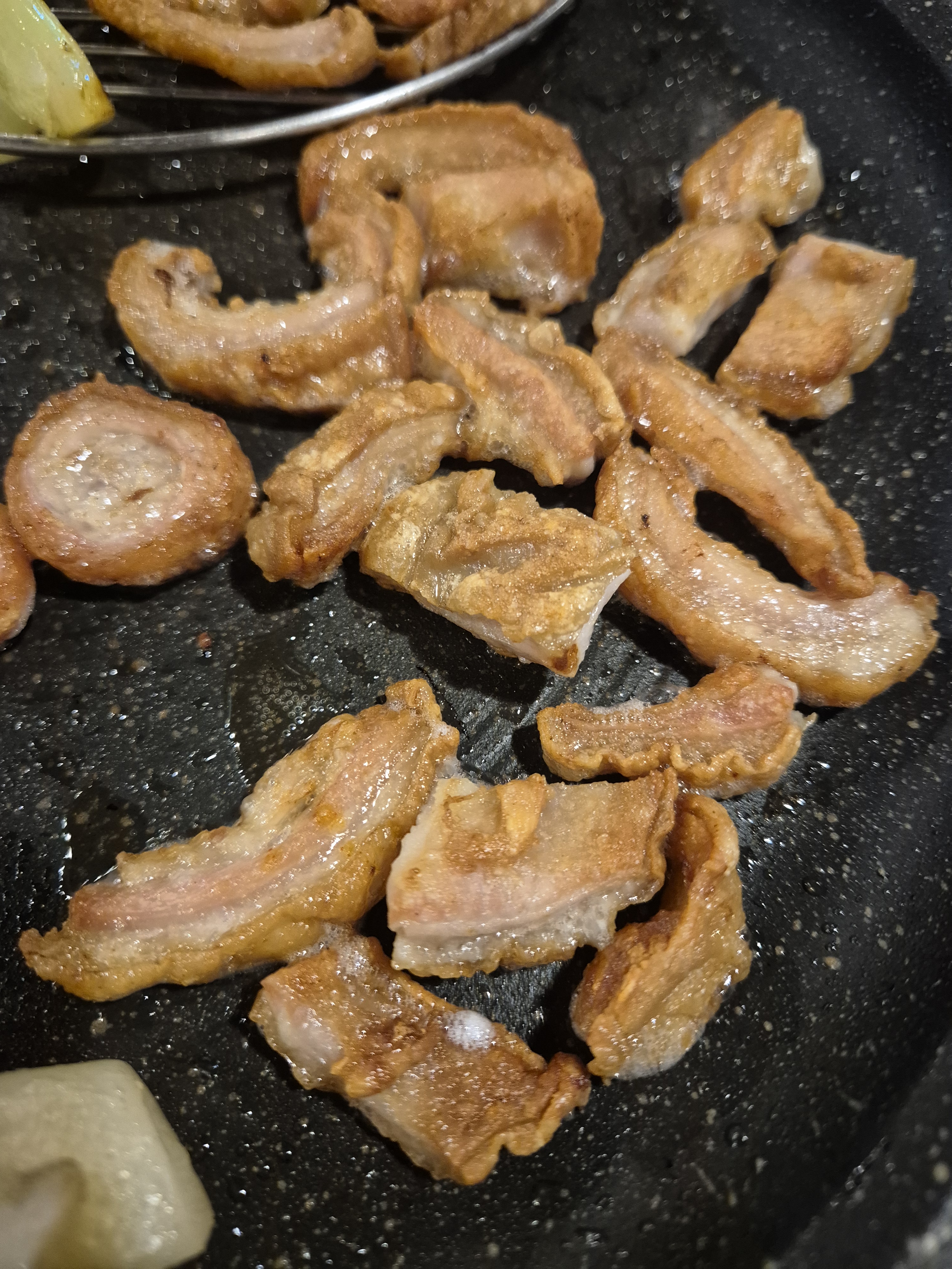 넘넘 맛있어요ㅜ어쩜 이렇게 잡내없이 보들보들 입에서 녹아내릴까요 맛있게 잘먹었습니당 ❤️ - 대구 맛집 연막창 대구 본점