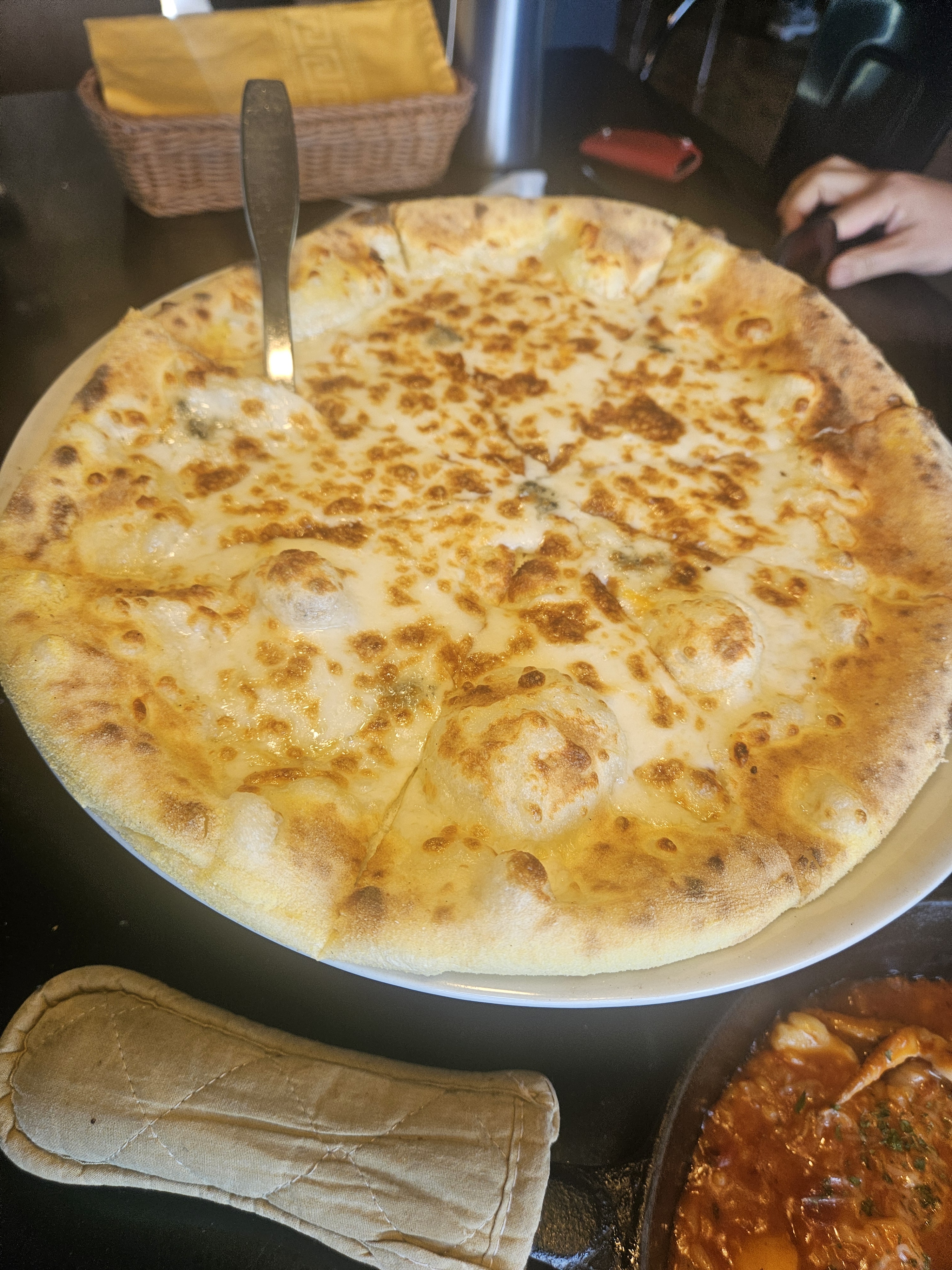 송정에 오면 꼭 들르는 단골 맛집이에요. - 송정 맛집 303화덕 송정점